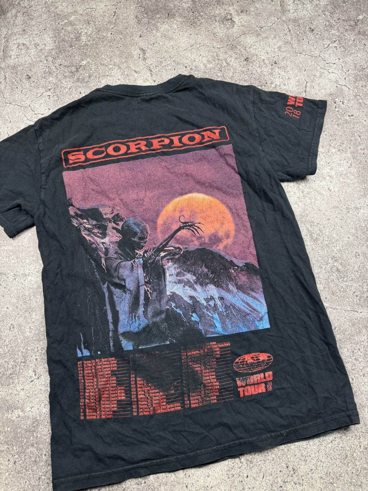 Band Tees Drake Scorpion Tour Tee 2018 Tshirt Black Band Metal Size US S / EU 44-46 / 1 - 2 Thumbnail