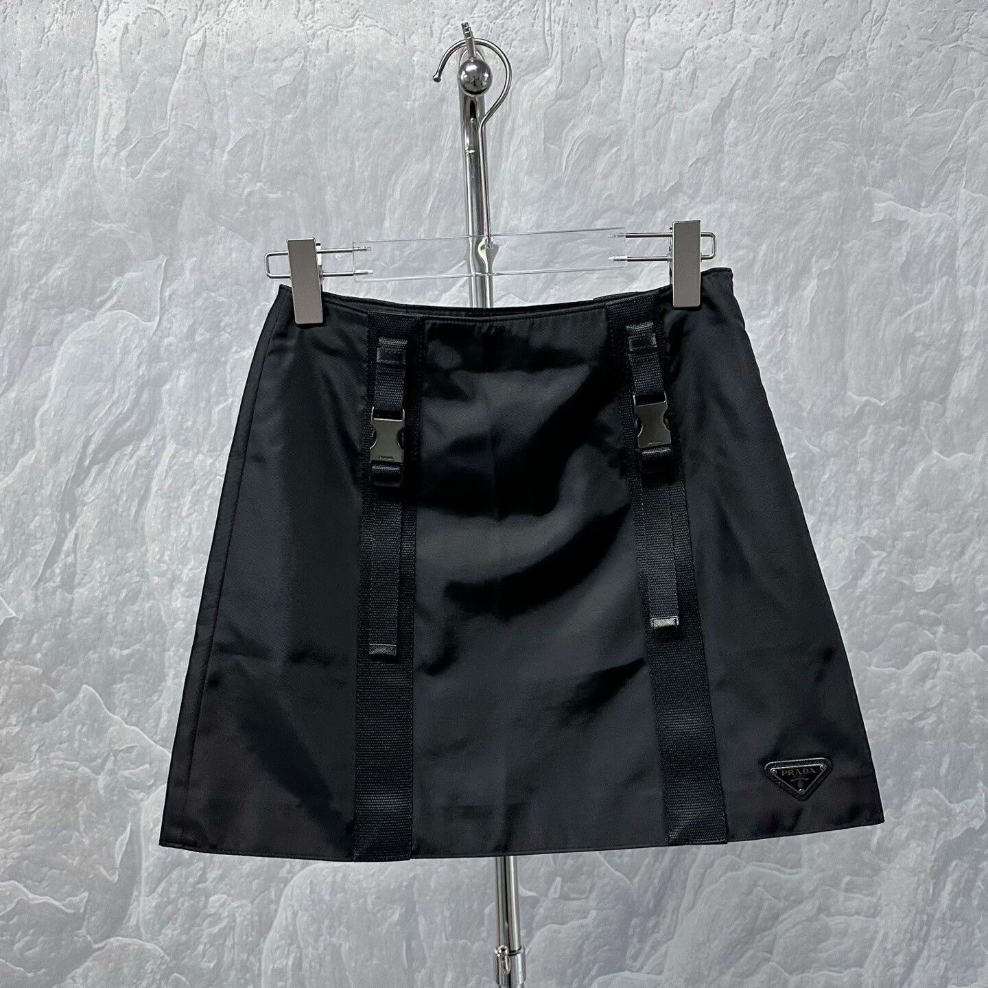 Prada prada triangle label a-line mini skirt Size 36" / US 14 / IT 50 - 1 Thumbnail
