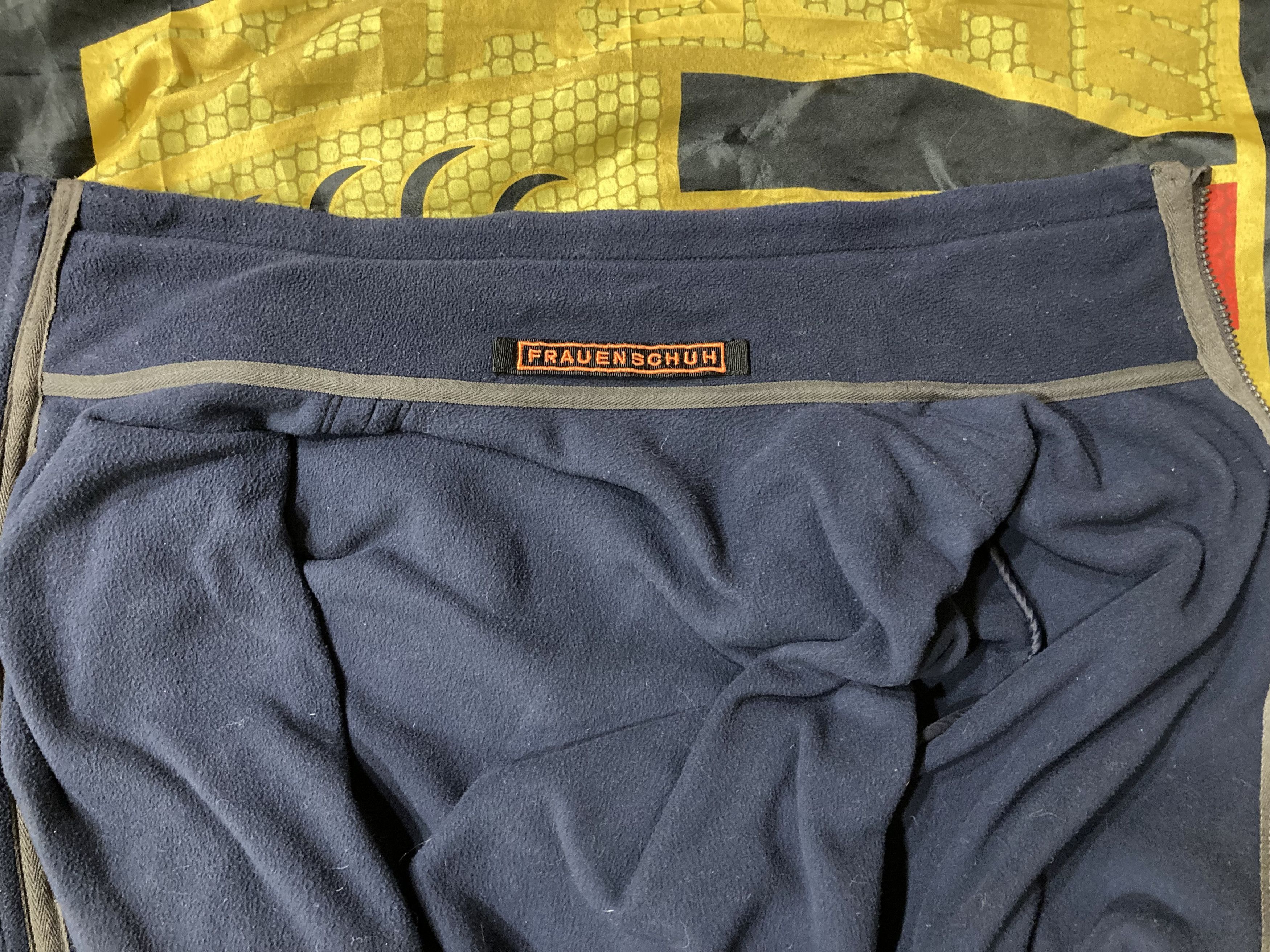 Frauenschuh Frauenschuh Luxury Jacket made from biodegradable fleece Size US S / EU 44-46 / 1 - 4 Thumbnail