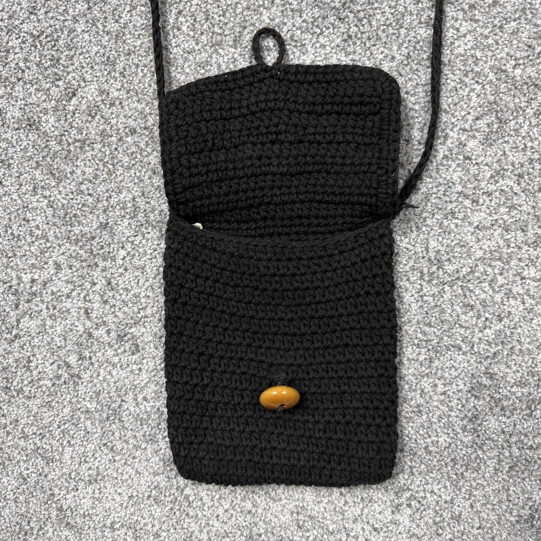 Vintage VINTAGE Black Crochet Crossbody Bag Womens Small Boho Flower Button Lined Purse Regular Crossbody, Small, Lightweight, Casual Women’s Bag Size ONE SIZE - 5 Thumbnail