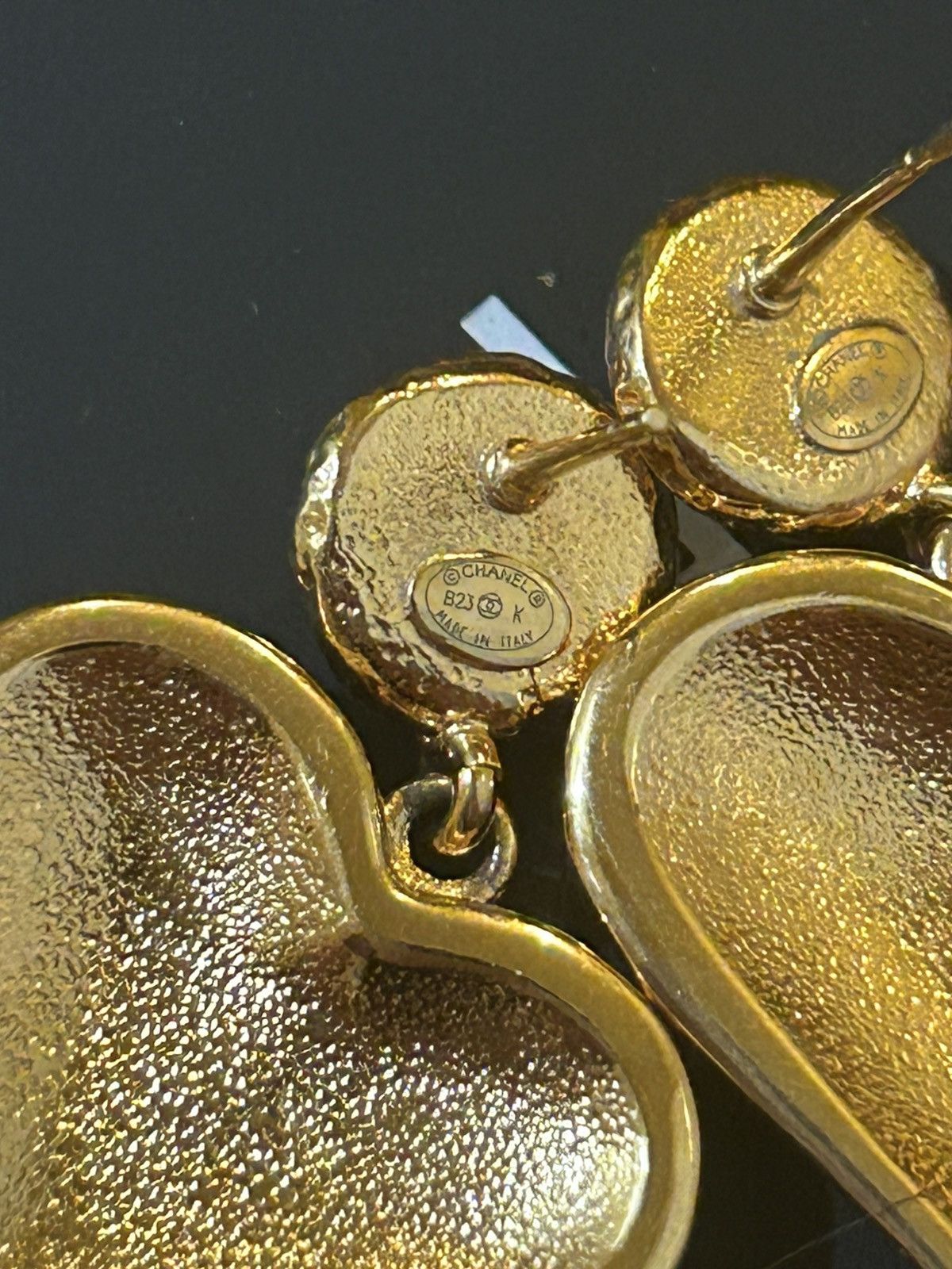 Chanel Chanel Heart Shaped CC Black Enamel, Faux Pearl Earrings Size ONE SIZE - 8 Thumbnail