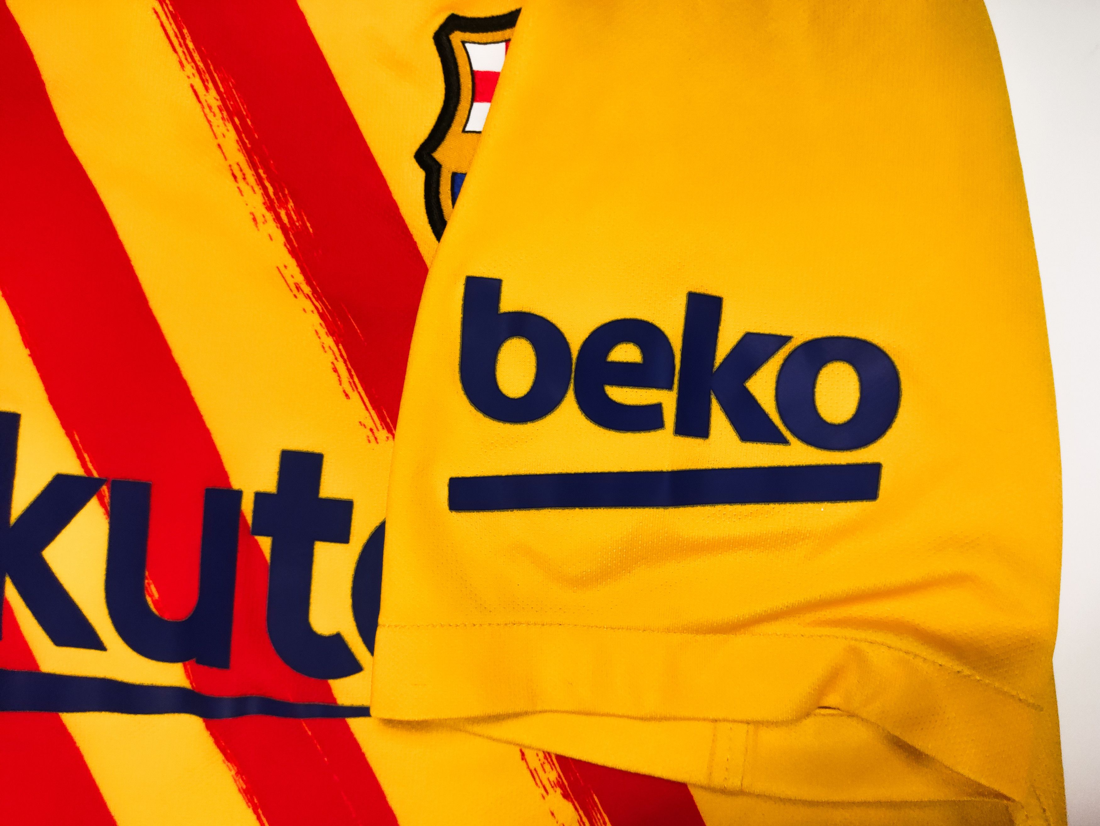 Nike FC Barcelona 2019 2020 2021 2022 Nike Senyera Shirt Kit FCB Size US S / EU 44-46 / 1 - 9 Thumbnail
