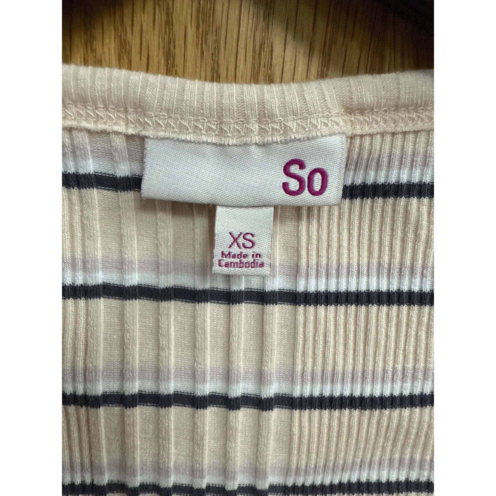 Other Striped Ribbed Button-Front Short Sleeve Crop Top XS By So B Size XS / US 0-2 / IT 36-38 - 3 Thumbnail