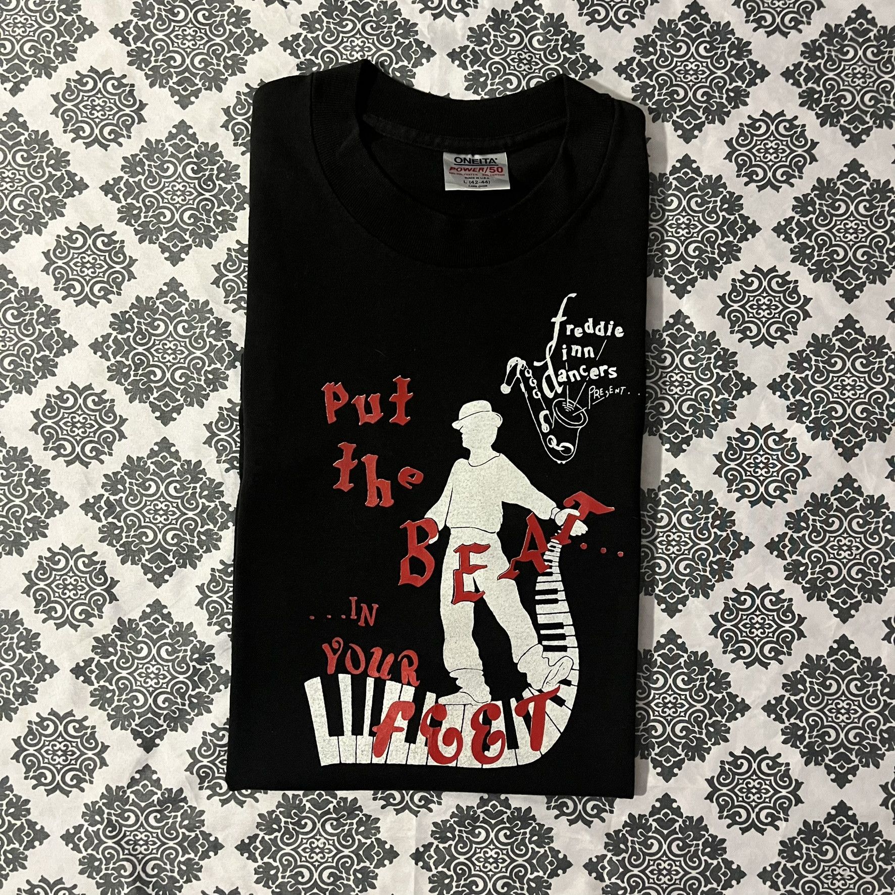 Vintage VTG 80s Put the Beat in Your Feet Single Stitched Tee Size US L / EU 52-54 / 3 - 1 Thumbnail