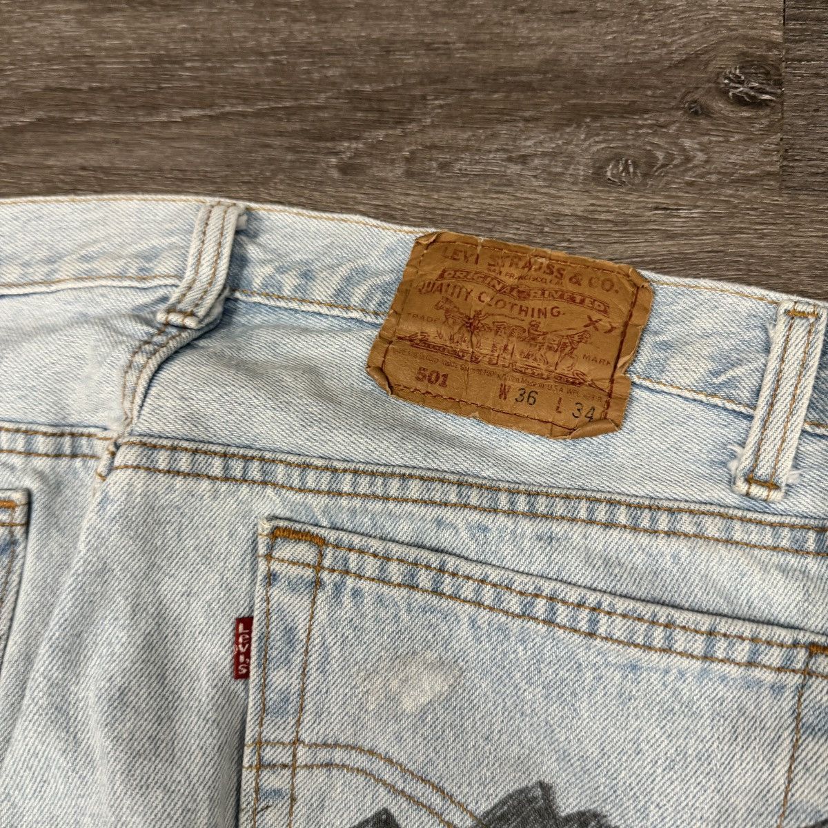 Levi's × Vintage Vintage 80s Levi’s 501 button fly smiley face custom jeans Size US 34 / EU 50 - 6 Thumbnail