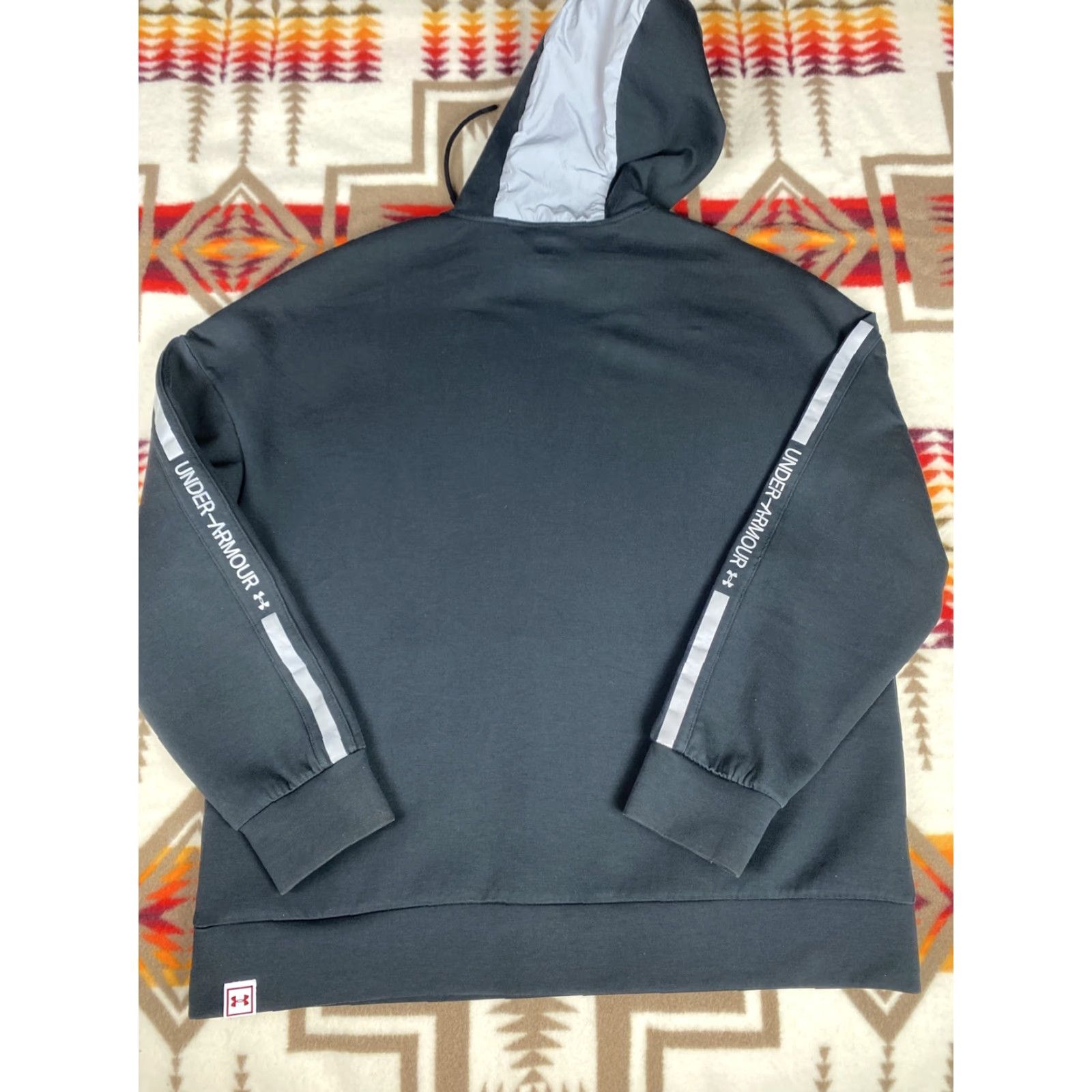Under Armour Under Armour Hoodie 2XL Mens Reflective Black Running User: Under Armour Hoodie Reflective 2XL Mens Black Running Size US XXL / EU 58 / 5 - 6 Thumbnail