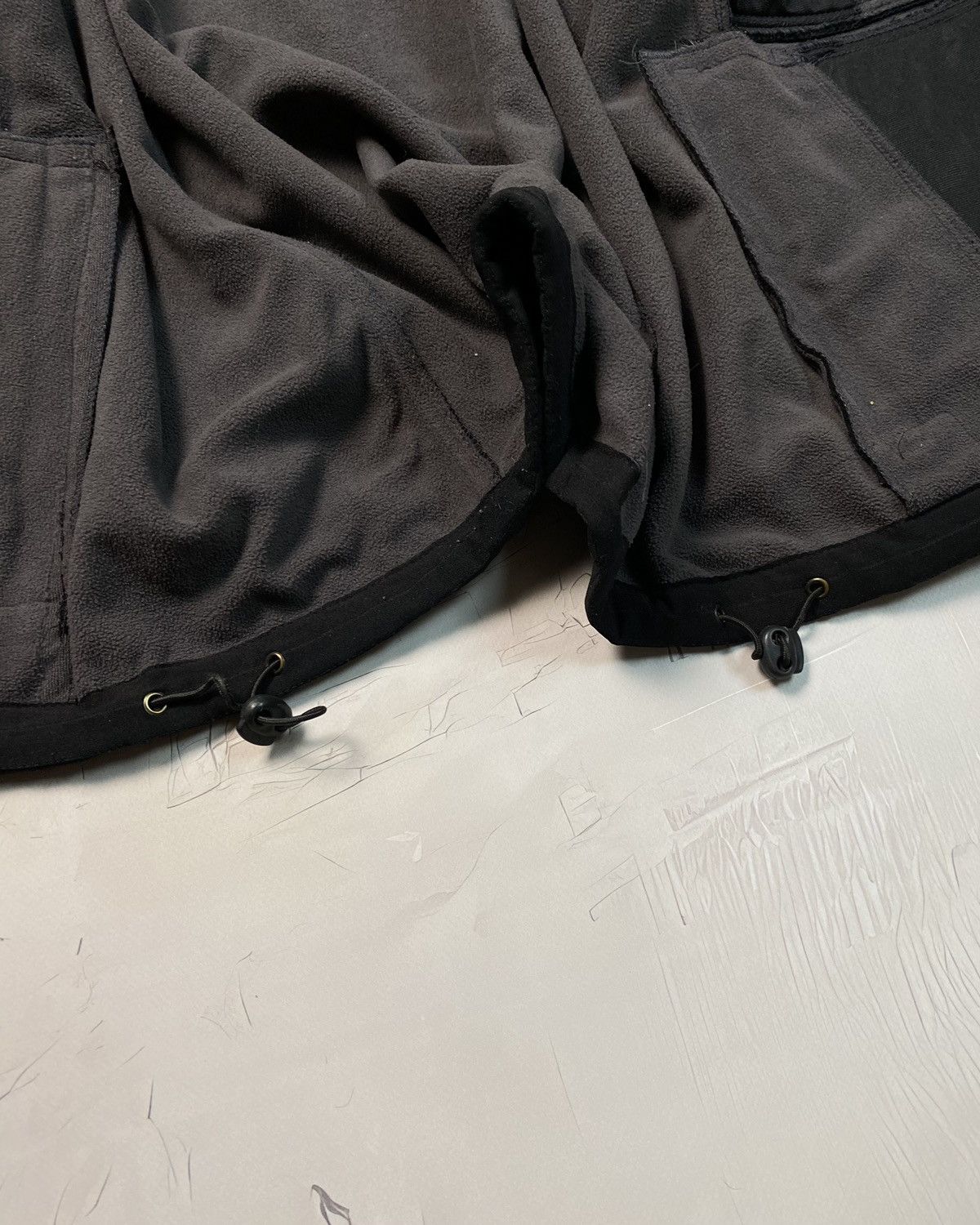 Mountain Hardwear Mountain Hardwear Y2K Gorpcore Black Logo Softshell jacket Size US L / EU 52-54 / 3 - 13 Thumbnail