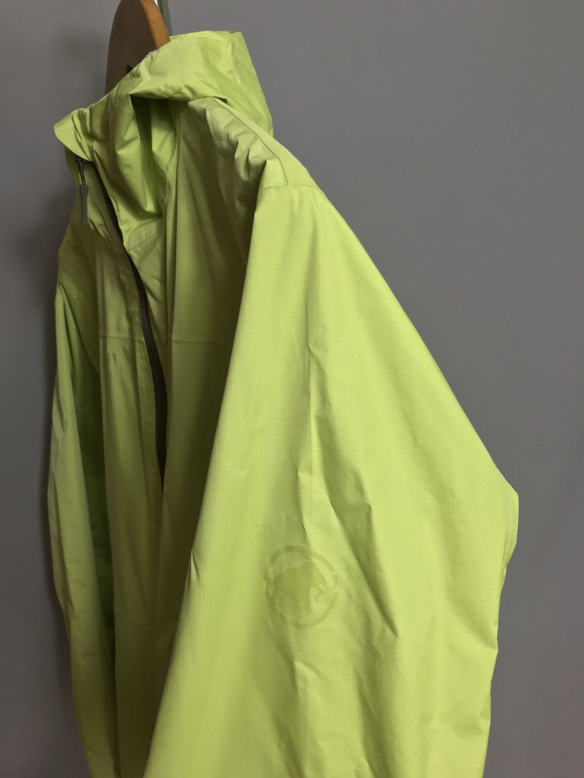 Mammut × Sports Specialties Mammut DryTech Mountain Water Repellent Breathable Storm Size US M / EU 48-50 / 2 - 3 Thumbnail
