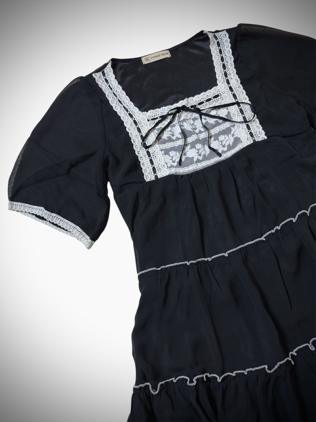 Japanese Brand Penns Neck - Japanese Lolita Dress Size M / US 6-8 / IT 42-44 - 2 Thumbnail