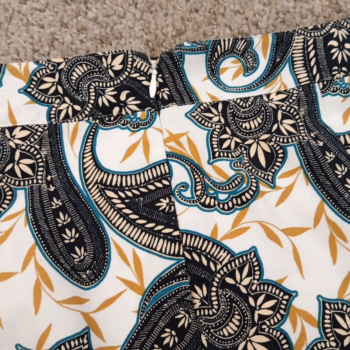 Van Heusen Van Heusen Skirt Women Pencil Knee Length Cotton Blue 4 Lined Slit Pattern Paisley Vintage No Size 27" / US 4 / IT 40 - 7 Thumbnail