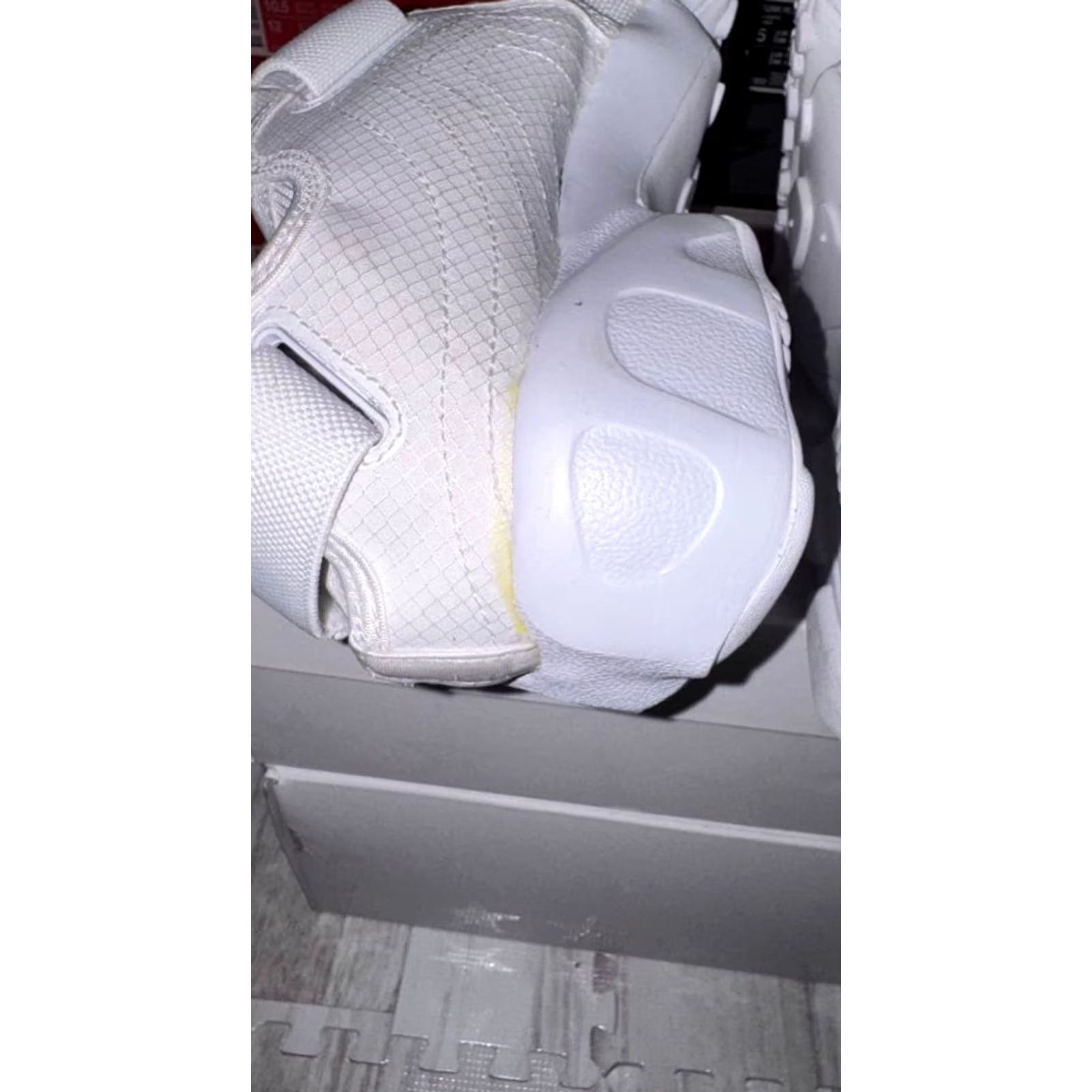 Nike Item Specifications: Brand: Nike Size US 11 / IT 41 - 7 Thumbnail