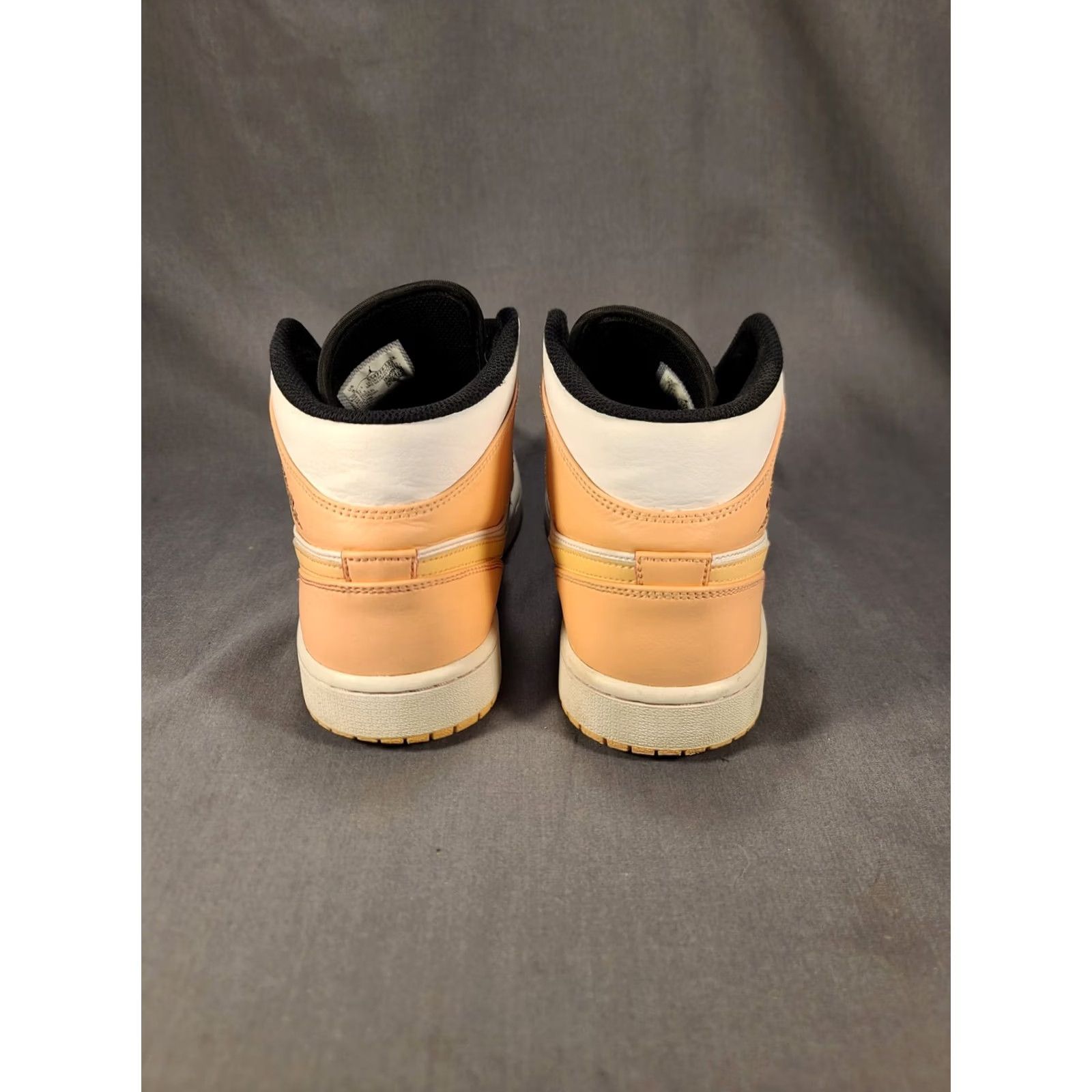 Jordan Brand Air Jordan 1 Mid 554724-133 Mens 9 Artic Orange Shirt Sneaker Basketball Shoes Size US 9 / EU 42 - 5 Thumbnail
