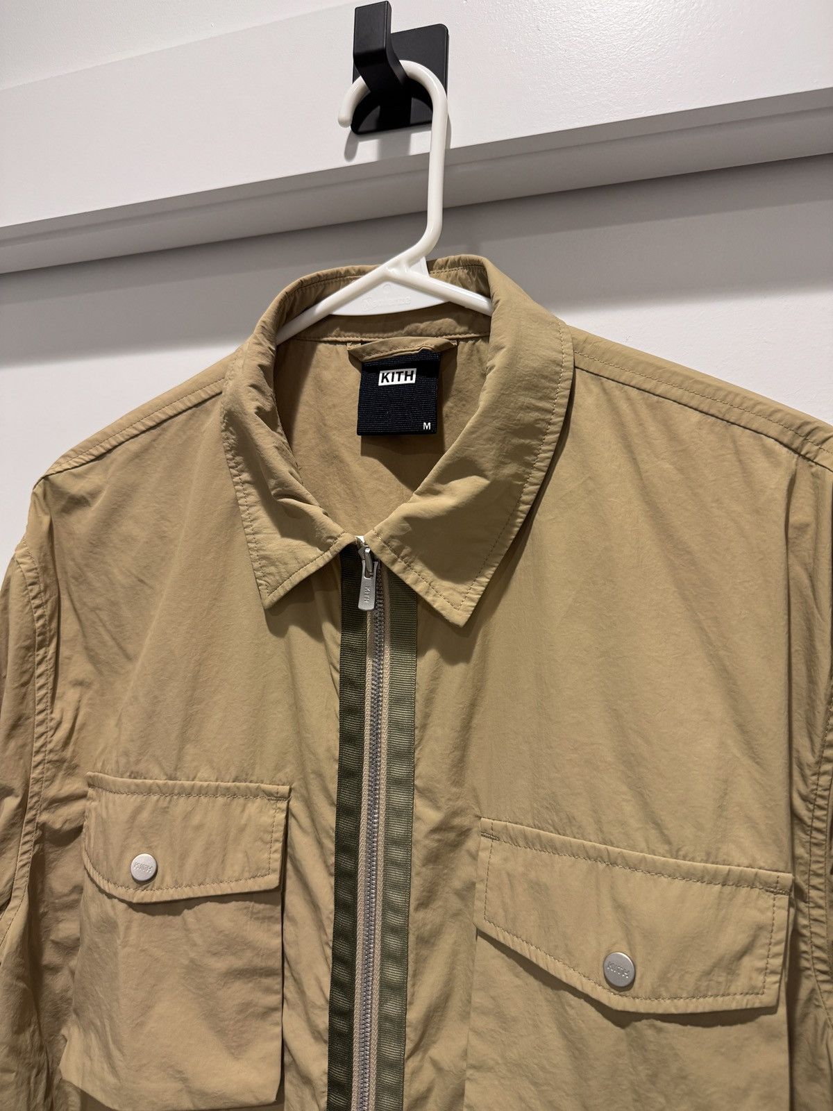 Kith Kith Mens Military Crispy Nylon Work Shirt Travertine Size M Size US M / EU 48-50 / 2 - 4 Thumbnail