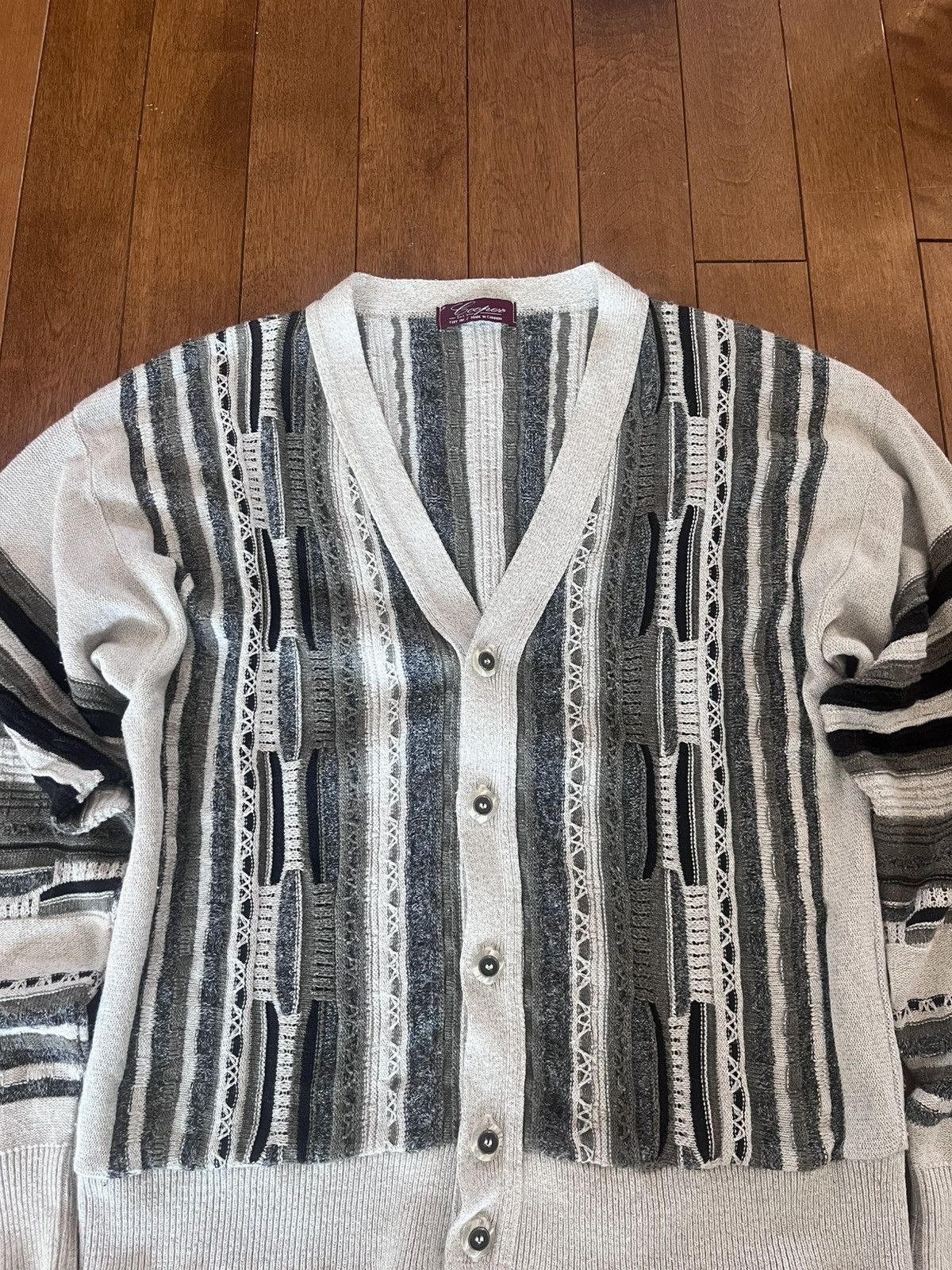 Vintage 3D knit cardigan
