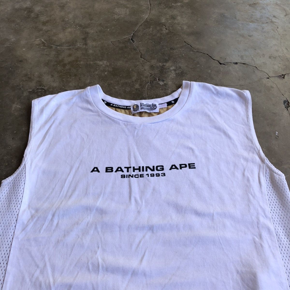 Bape Bape A Bathing Ape 1993 1st Camo Sleveeless T-shirt White Size US S / EU 44-46 / 1 - 3 Thumbnail