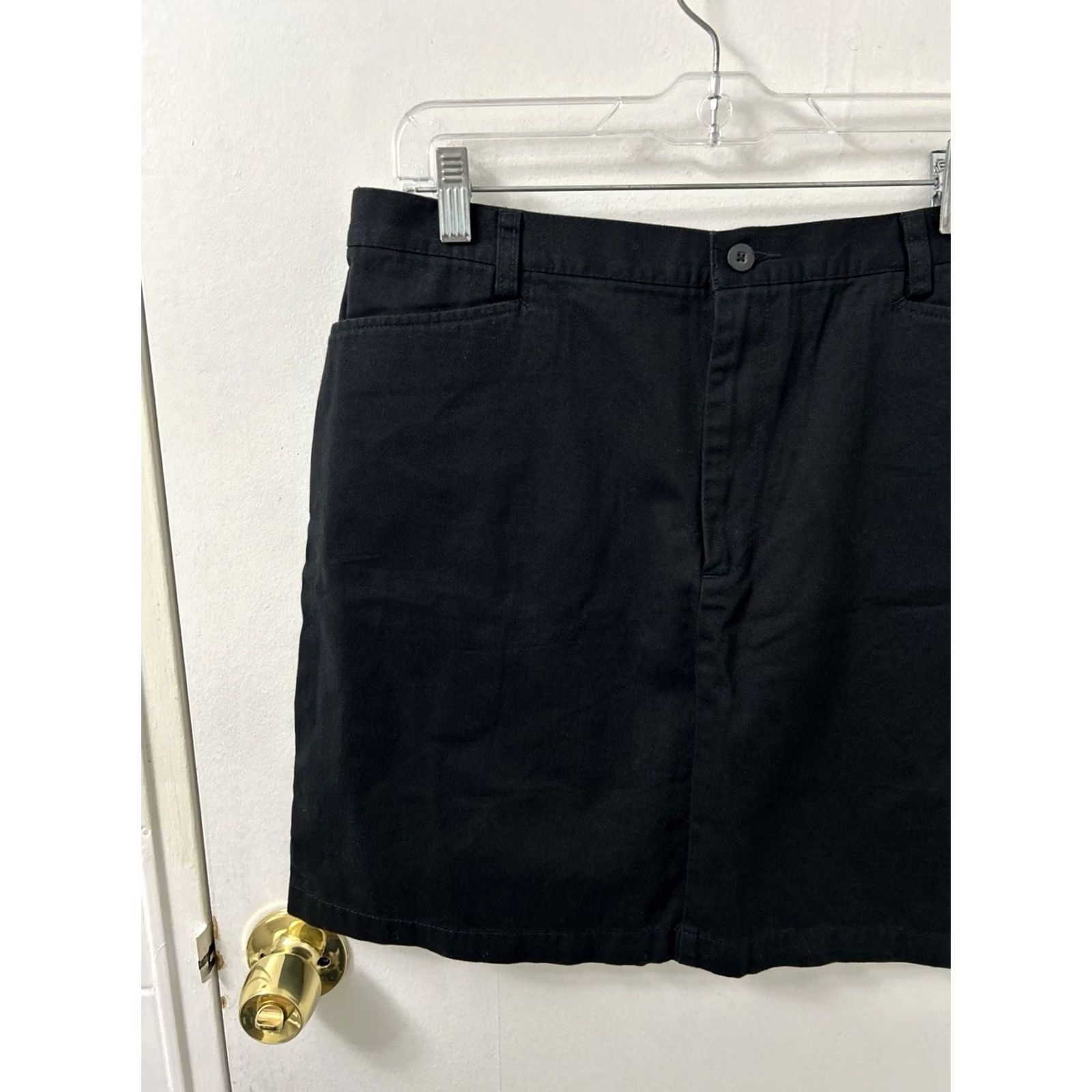 Dockers VINTAGE Dockers Skirt Womens 14 Black Mini Twill 100% Cotton NWT Zipper Button Pockets 90s Classic Short 90s Womens Size 36" / US 14 / IT 50 - 2 Thumbnail