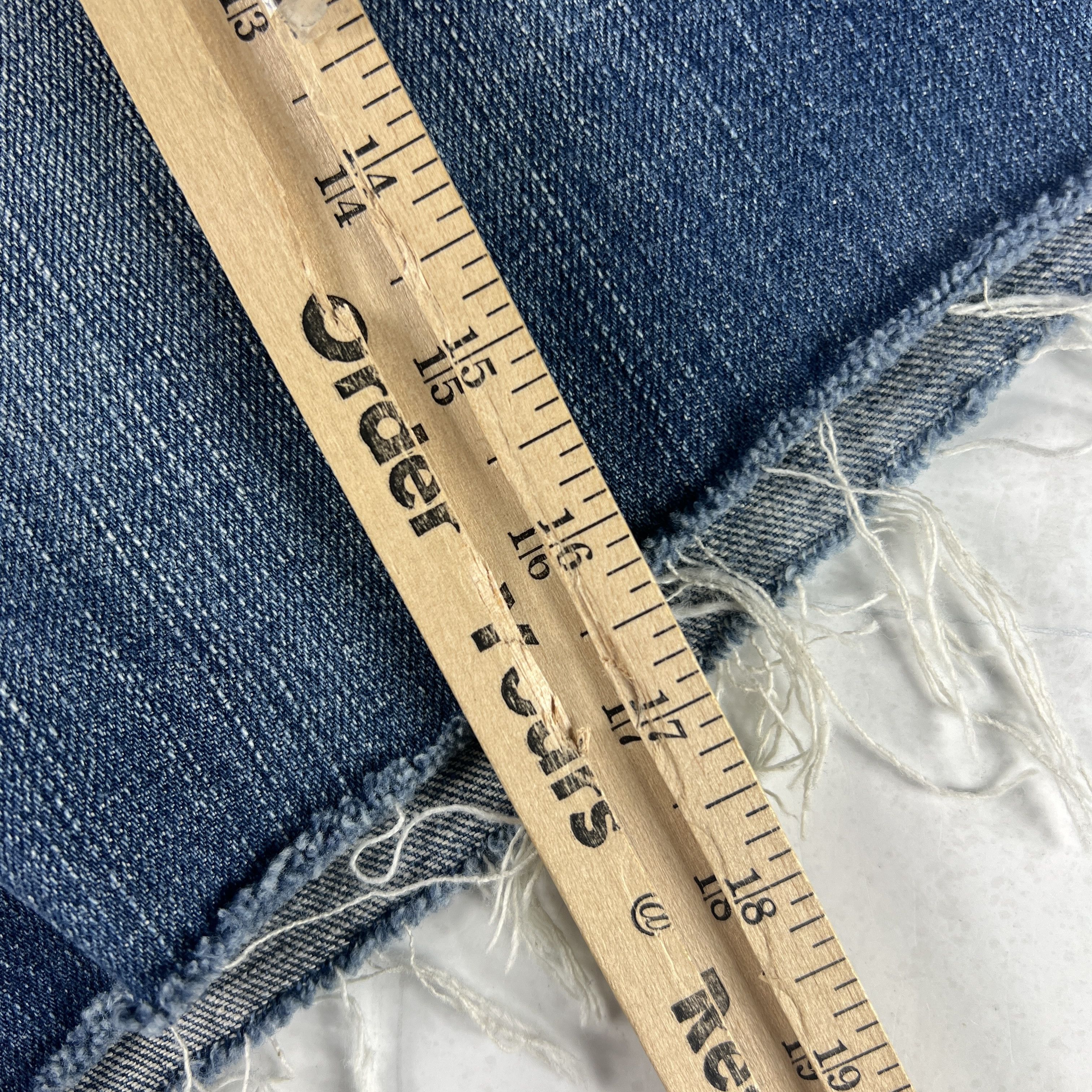 Levi's Levi's Jean Shorts 569 Loose Cut Off Faded Denim Jorts Size US 35 - 13 Thumbnail