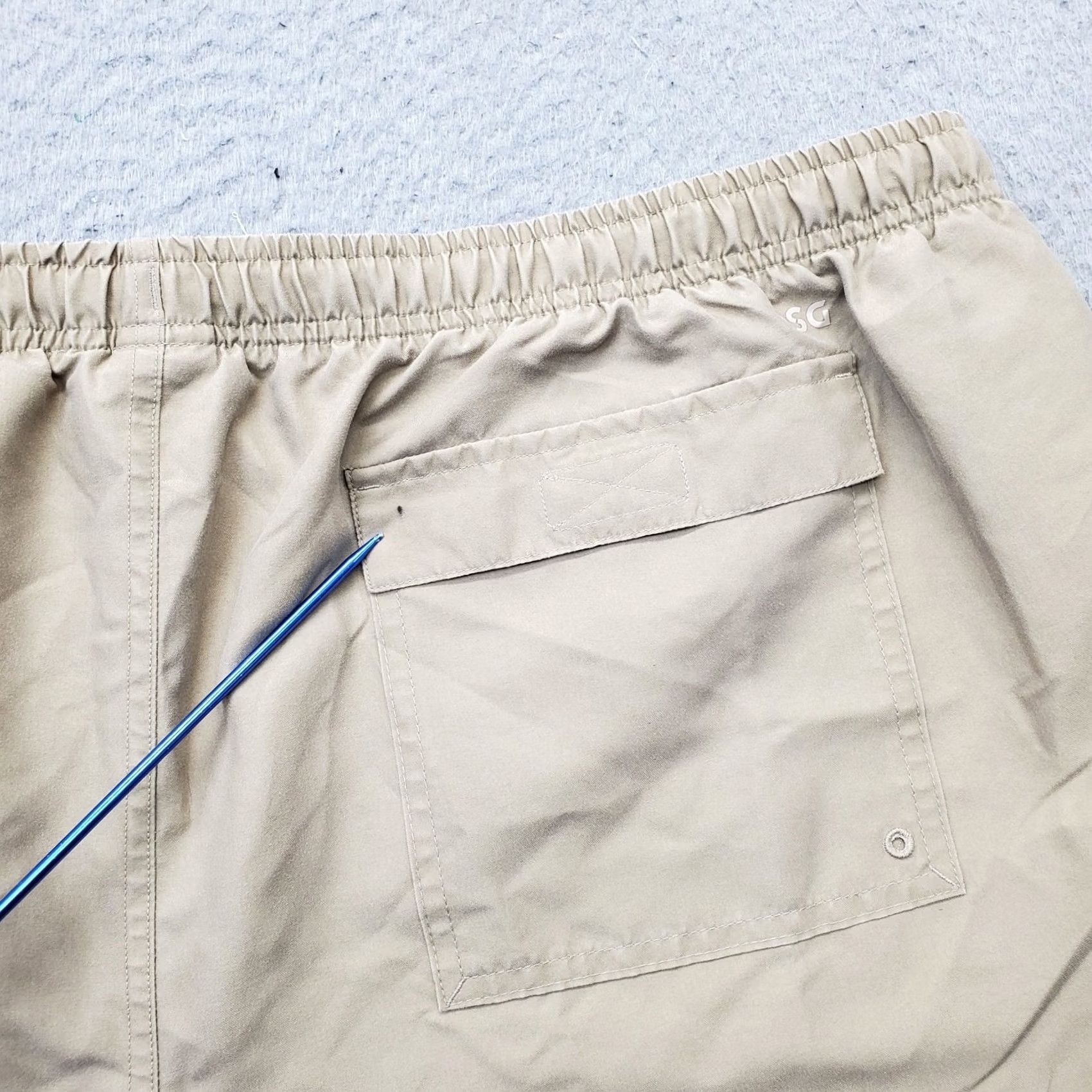 Vintage DSG Mens 2XL Active Jogger Shorts Tan Pleated Front Drawstring Waist Pockets Slim Athletic Summer Casual Sung / Shorts (2XL) Size US 39 - 6 Thumbnail