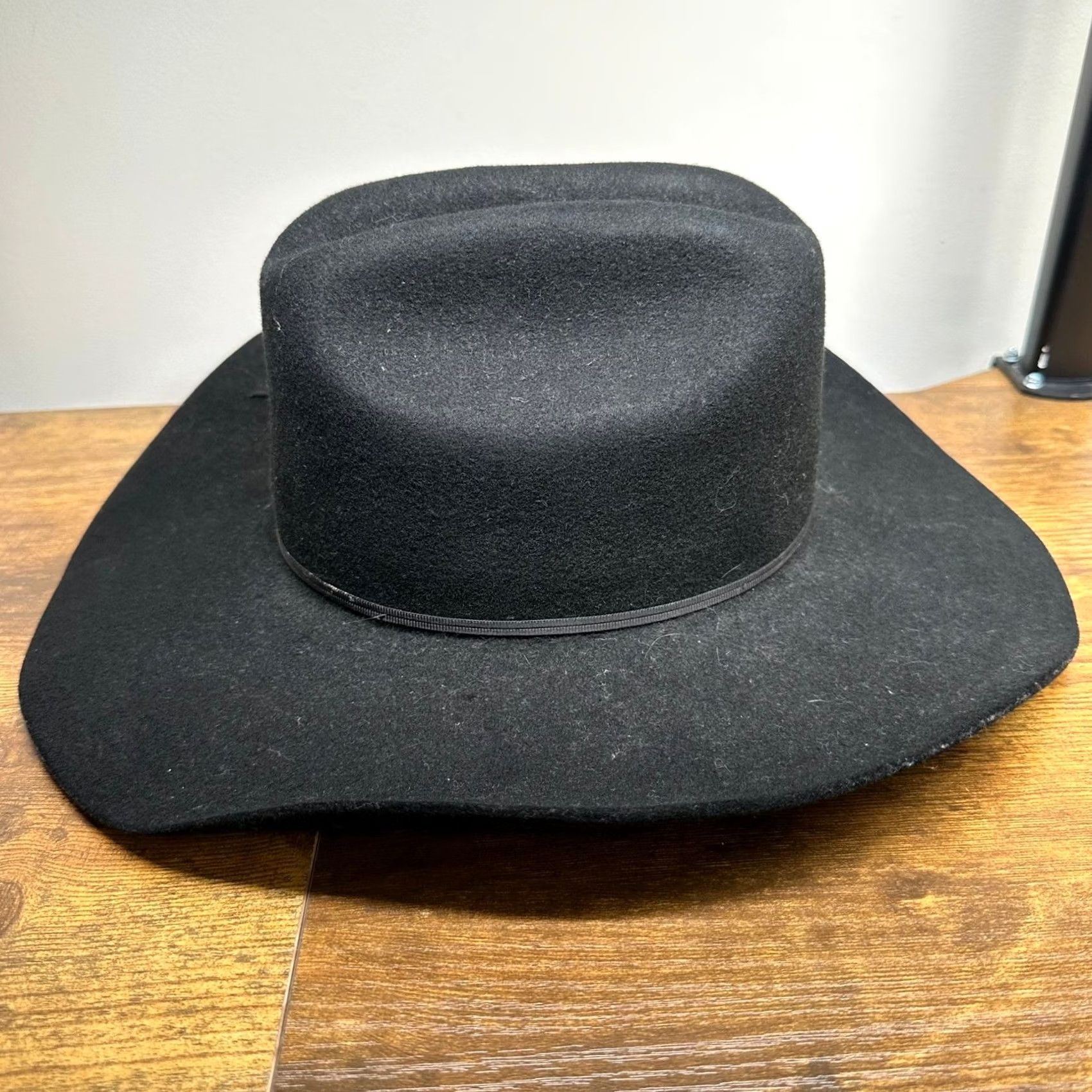 FELT Justin by Milano Cowboy Hat Black Felt Crease Wide Brim OSFM Mens Size ONE SIZE - 3 Thumbnail