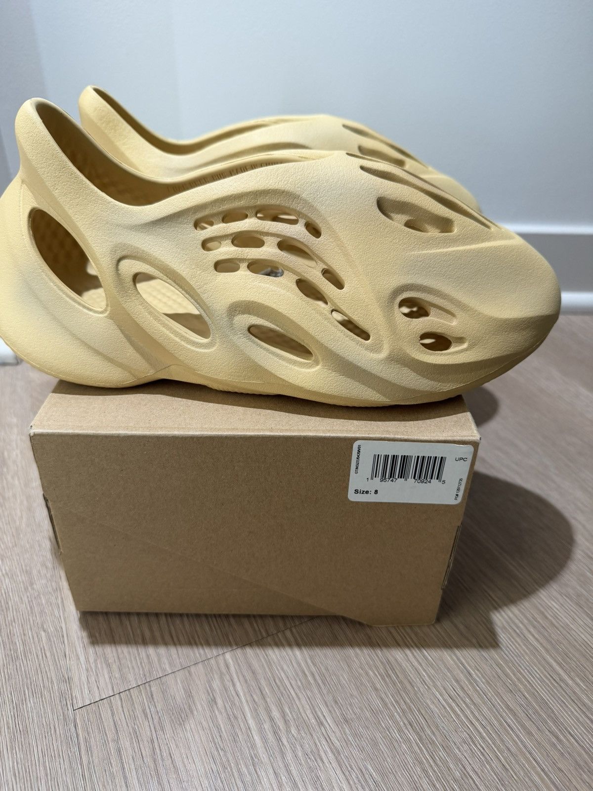 Adidas × Kanye West Adidas Yeezy Foam Runner Size US 8 / EU 41 - 4 Thumbnail