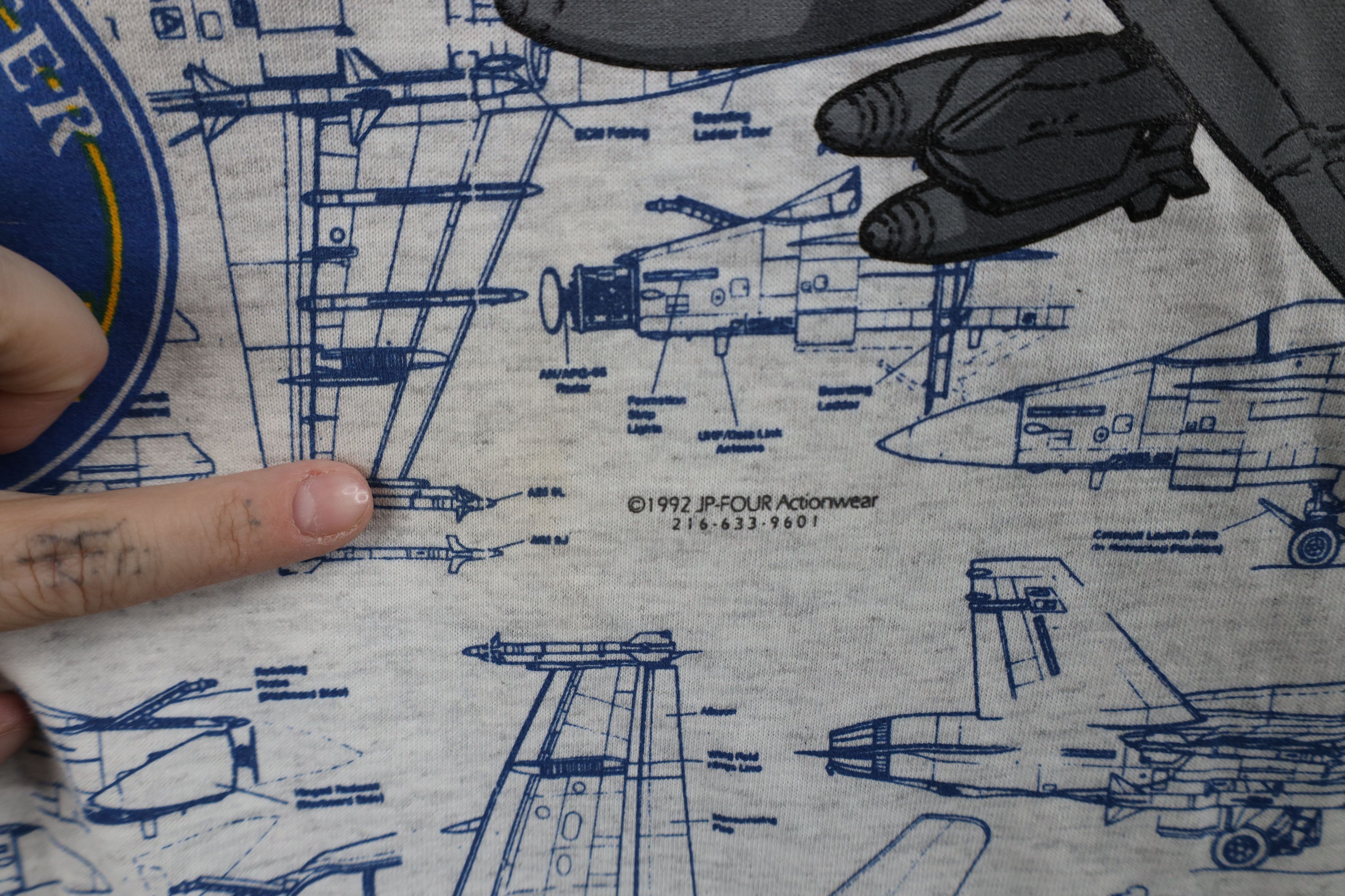 Vintage Vintage 90s F/A-18 War Jet Plane All Over Print T-Shirt USA Size US XXL / EU 58 / 5 - 7 Thumbnail