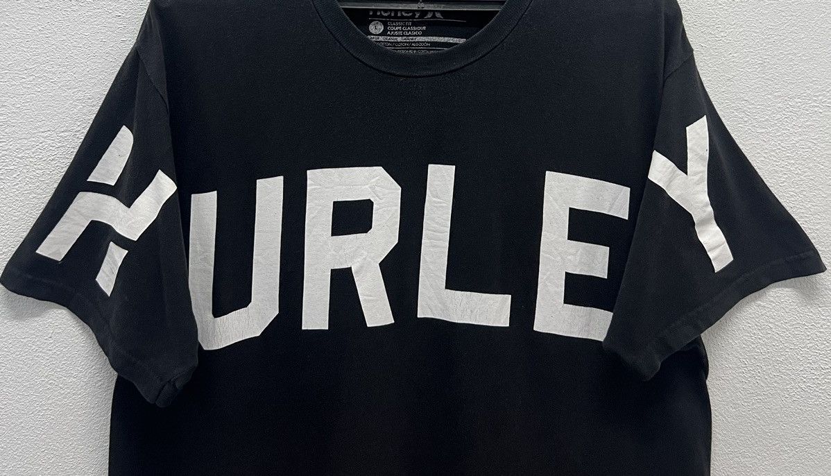 Hurley × Vintage Hurley Shirt Adult Mens White Spell Out Logo Size US L / EU 52-54 / 3 - 3 Thumbnail