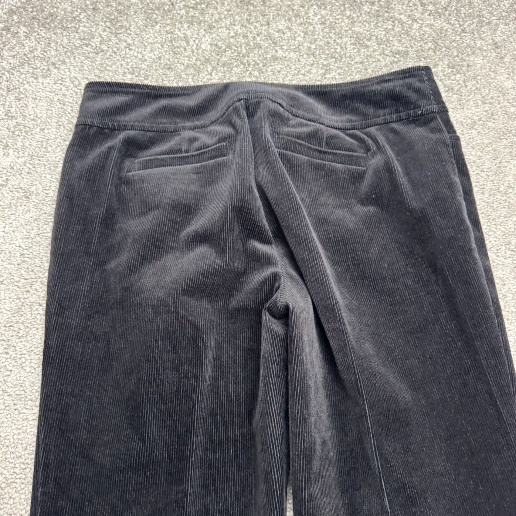 Banana Republic INC International Concepts Corduroy Flared Pants Womens 6P Black Stretch Regular Petite Flared Pants Mens? Size 28" / US 6 / IT 42 - 4 Thumbnail