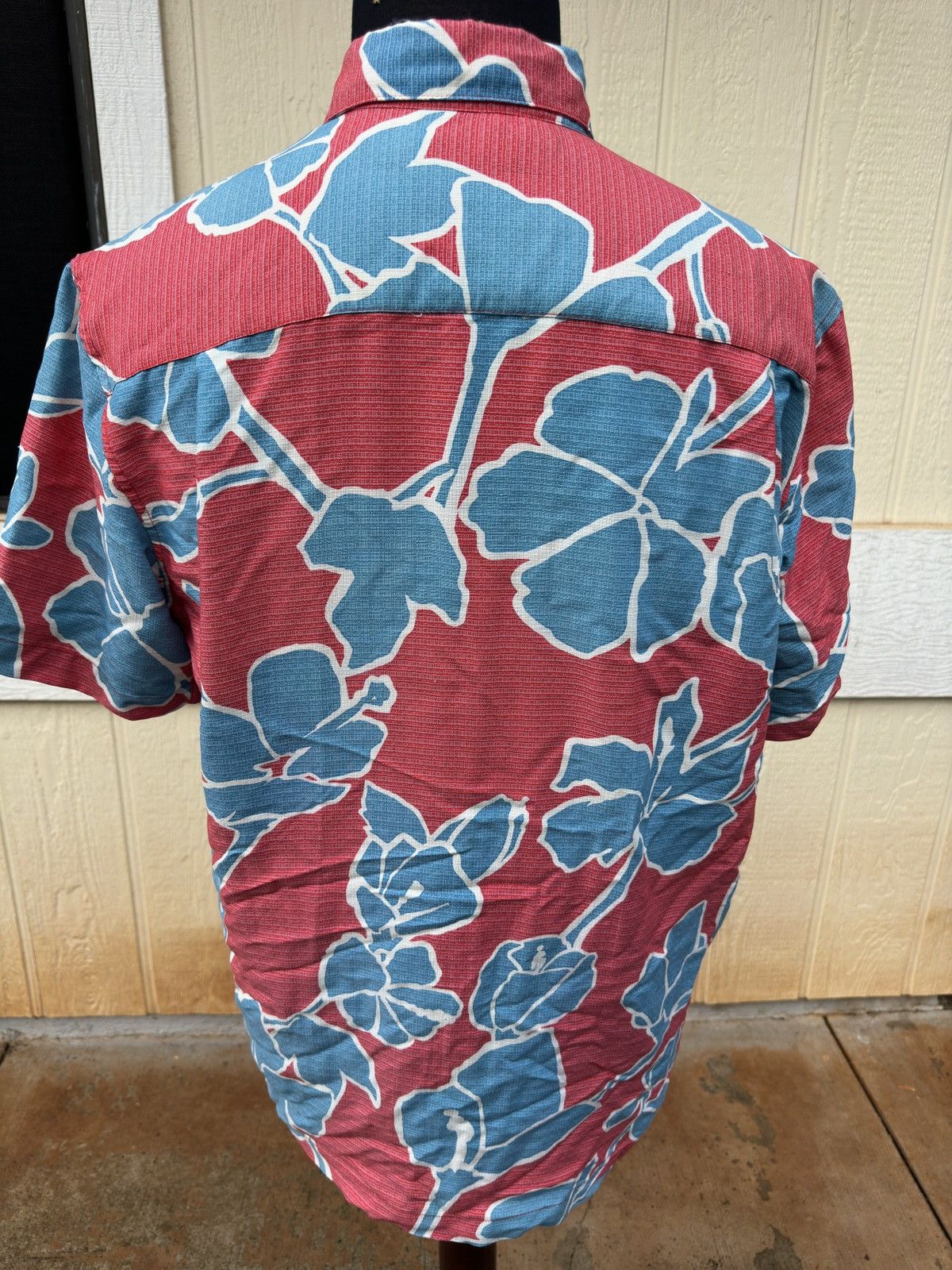 Other Kahala Red/Blue Hawaiian Print Full Button Men's Medium Size US M / EU 48-50 / 2 - 2 Thumbnail