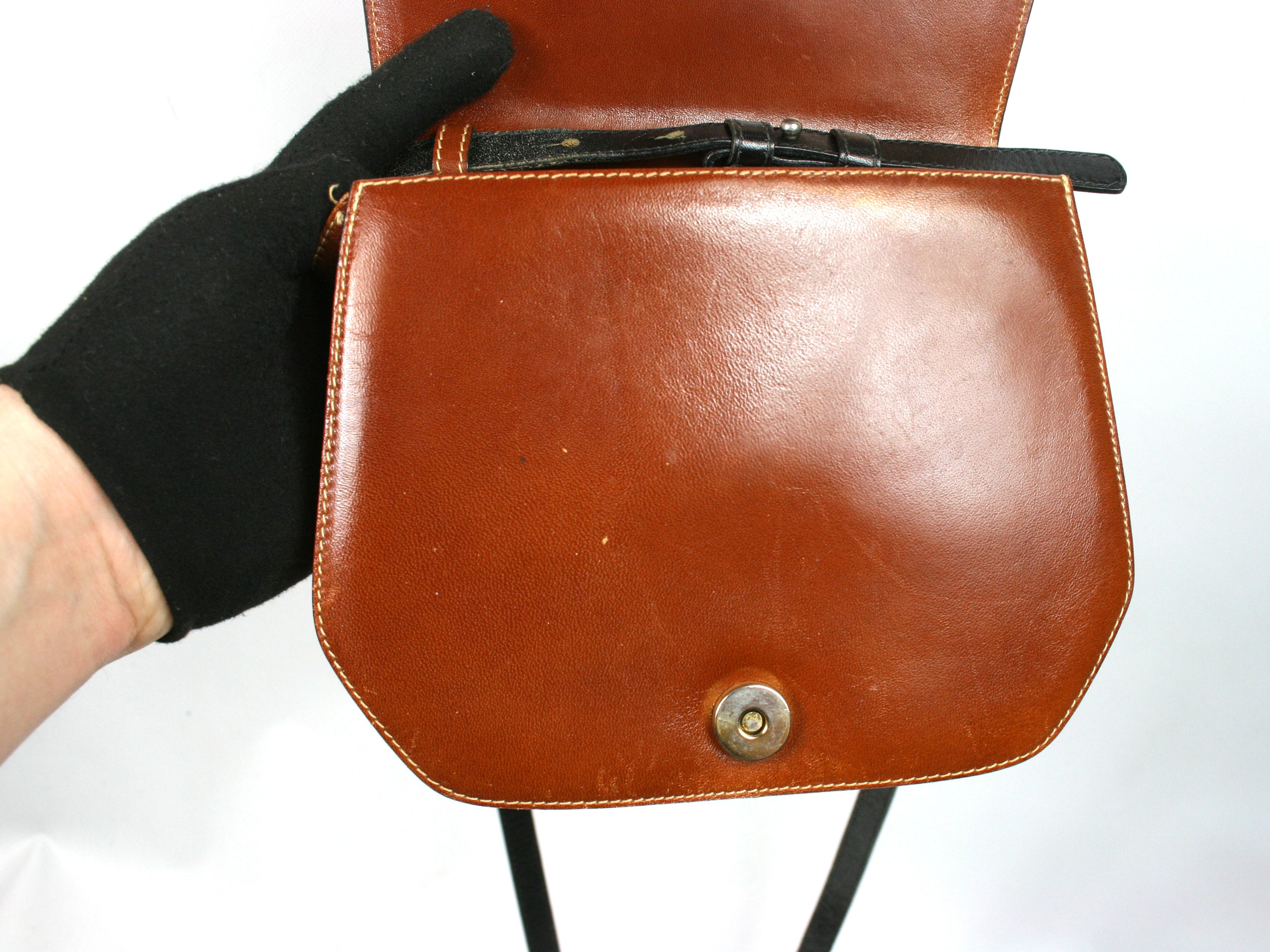Bally 90S Logo Leather Crossbody Mini Bag Vintage Size ONE SIZE - 13 Thumbnail