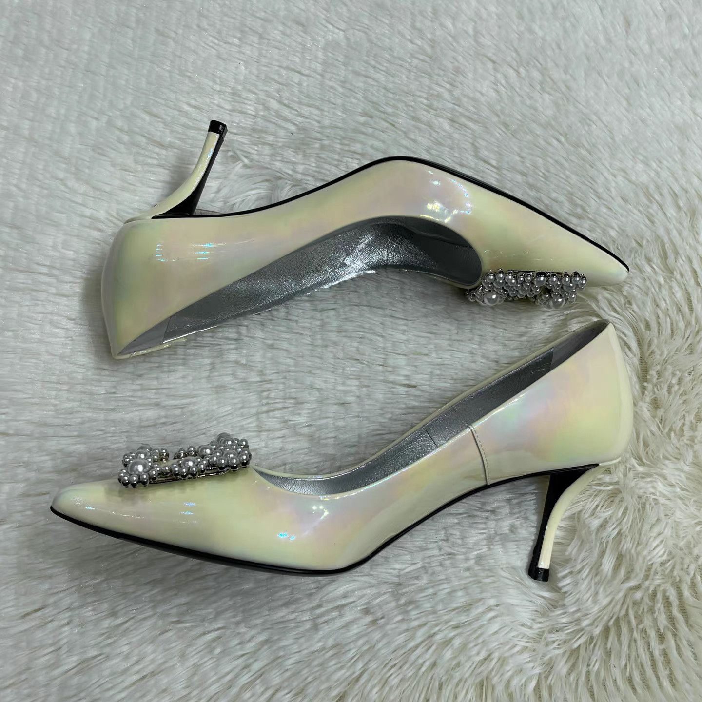 Roger Vivier Roger Vivier Flower Strass Leather Stiletto Heel Pumps K15 Size US 6 / IT 36 - 6 Thumbnail