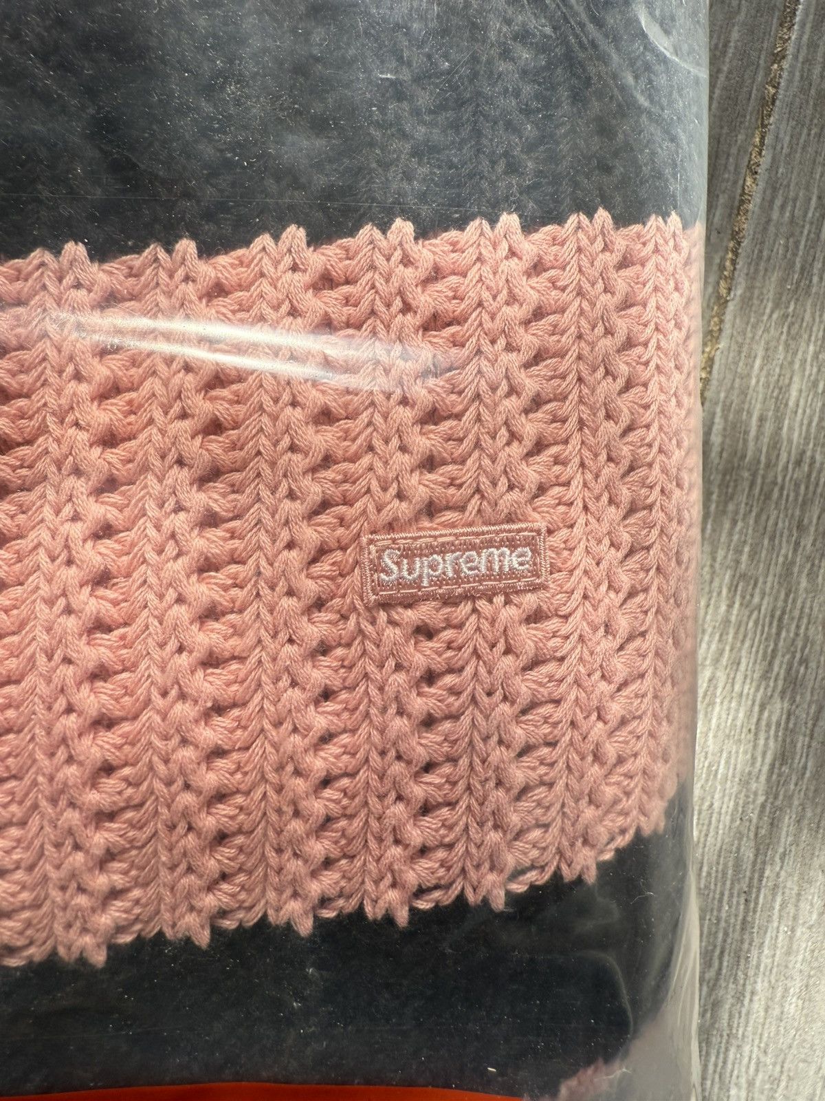 Supreme Supreme Loose Guage Stripe Small Box Logo Sweater size XL Size US XL / EU 56 / 4 - 3 Thumbnail