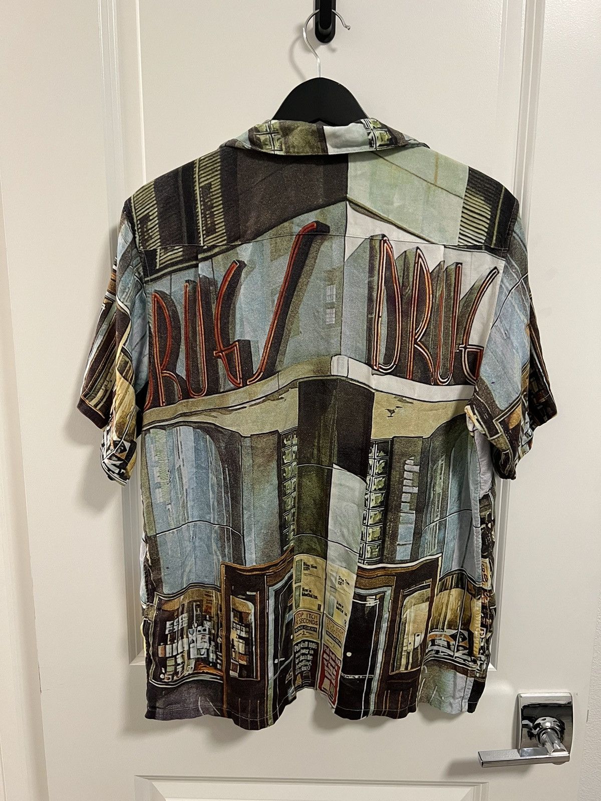 Supreme Suprem Drugs Rayon s/s Shirt SS18, Size M Size US M / EU 48-50 / 2 - 2 Thumbnail