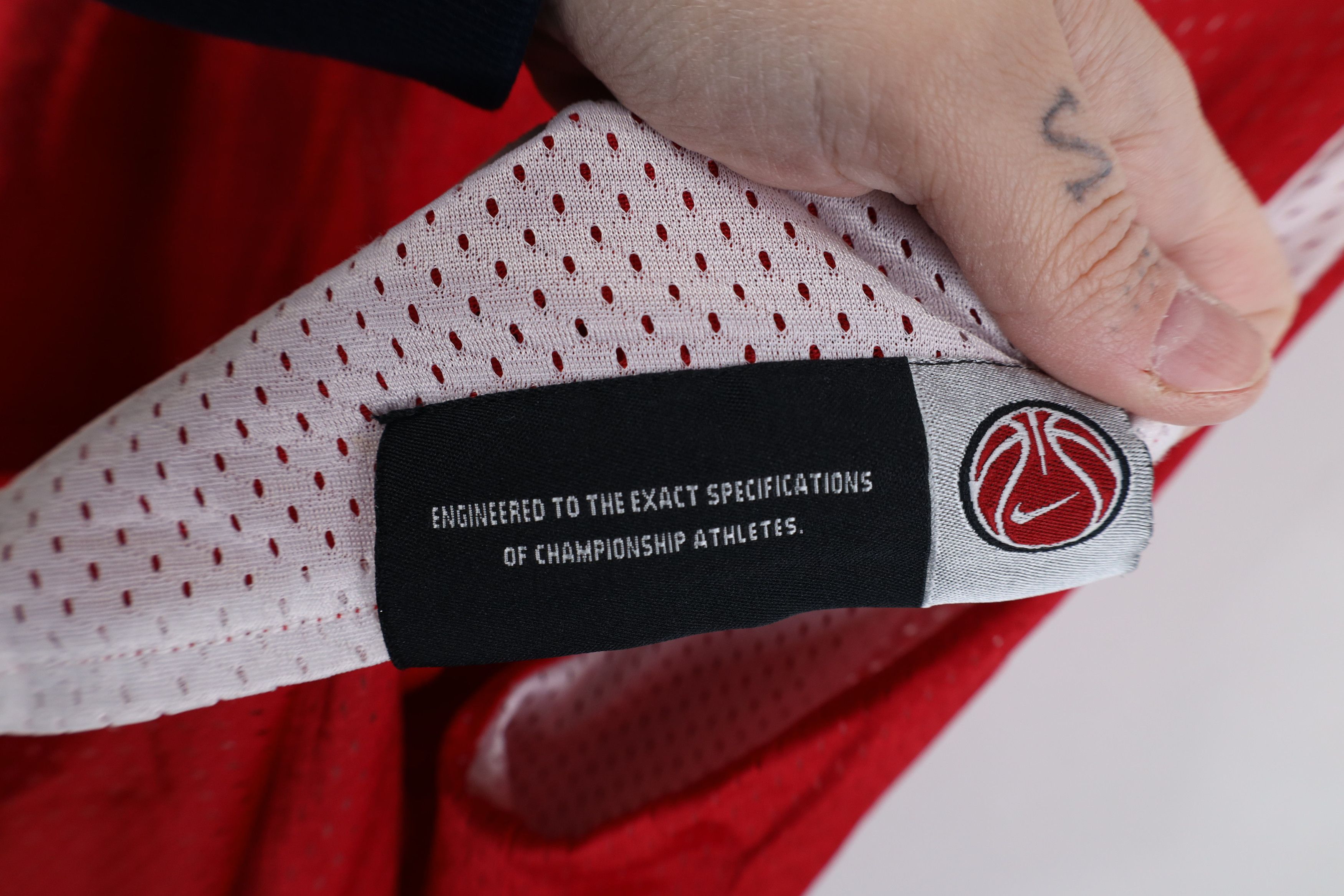 Nike Vintage Nike Basketball Center Swoosh Reversible Jersey Size US L / EU 52-54 / 3 - 6 Thumbnail