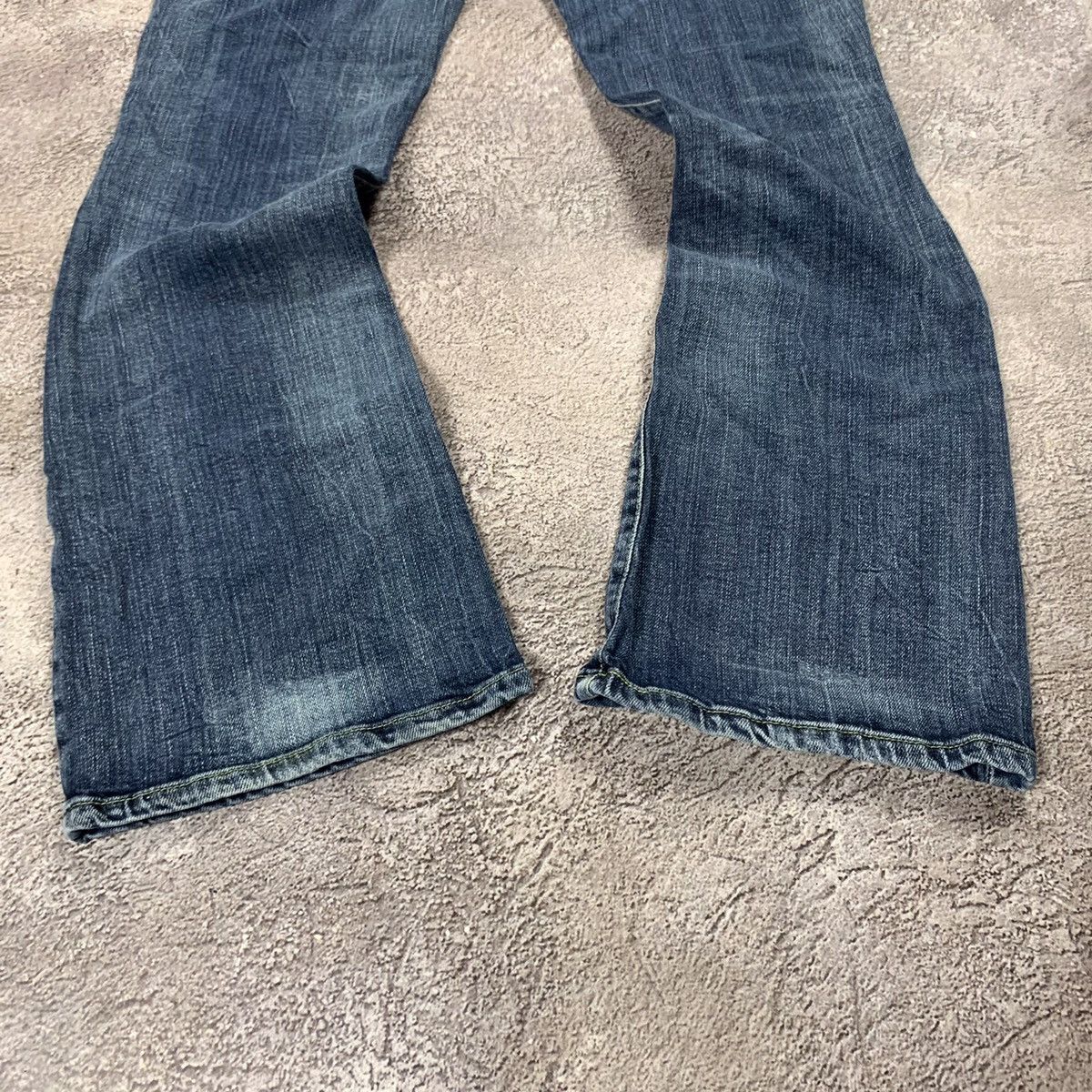 Vintage Vintage 90s Levis Baggy Wide Leg Flared Jeans Grunge Y2K 32 Size US 32 / EU 48 - 6 Thumbnail