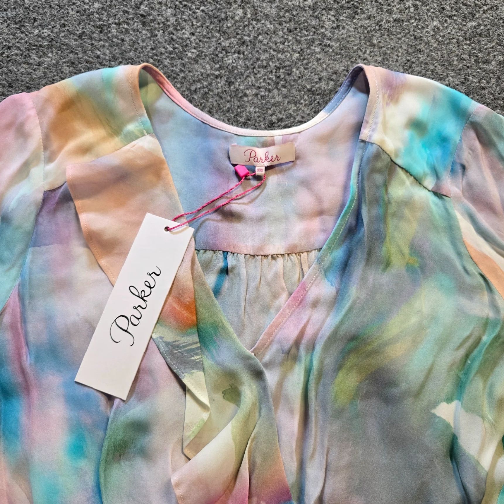 Parker Parker Top Womens XXS Pink Blue Watercolor Silk V Neck Peplum Blouse Shirt Blouse Womens Size XXS / US 00 / IT 34 - 2 Thumbnail