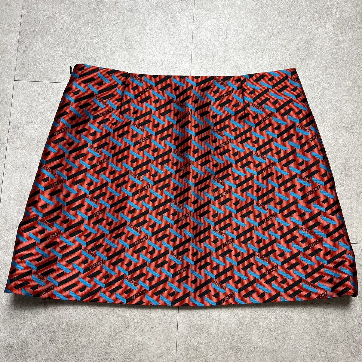 Versace Versace Monogram Silk Mini Skirt Size 27" / US 4 / IT 40 - 2 Thumbnail