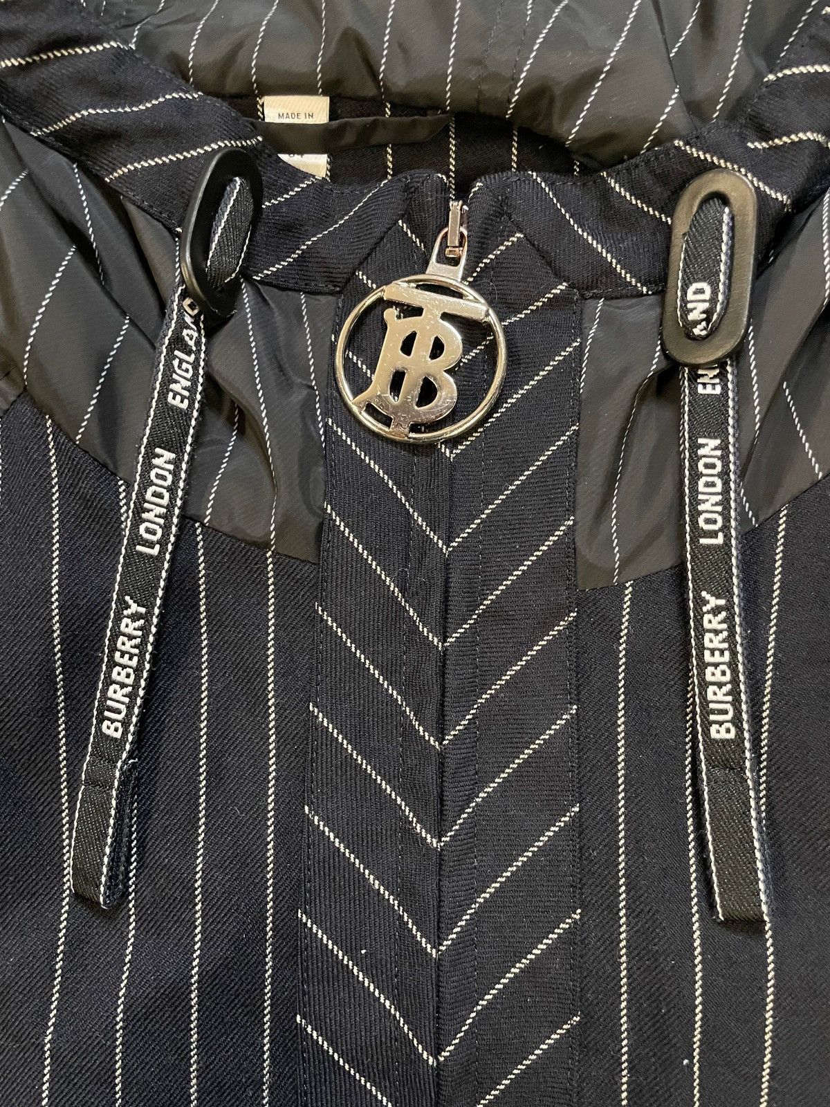 Burberry Burberry navy and white pinstripe jacket Size US XL / EU 56 / 4 - 4 Thumbnail