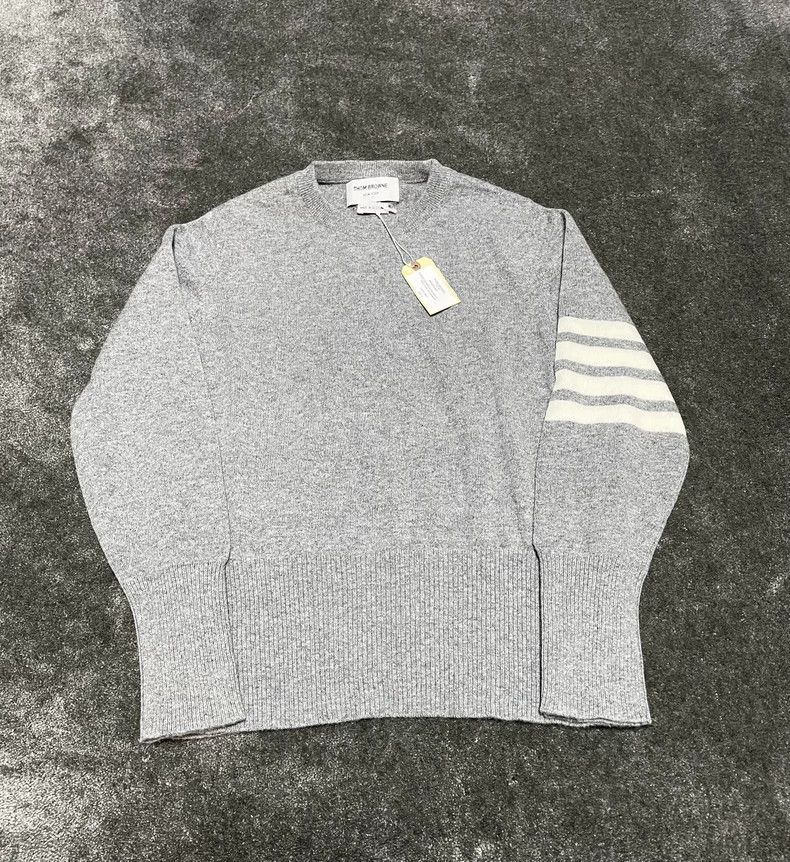 Thom Browne Thom Browne Light gray cashmere turtleneck sweater Size US M / EU 48-50 / 2 - 1 Thumbnail
