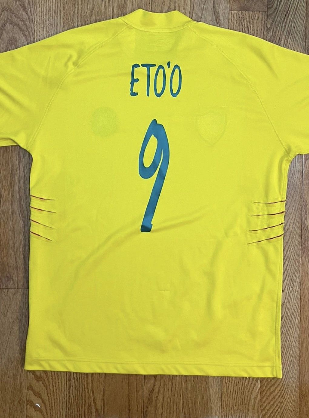 image of Soccer Jersey x Vintage Cameroon 2004 Etoo Away Kit in Yellow, Men's (Size Large)