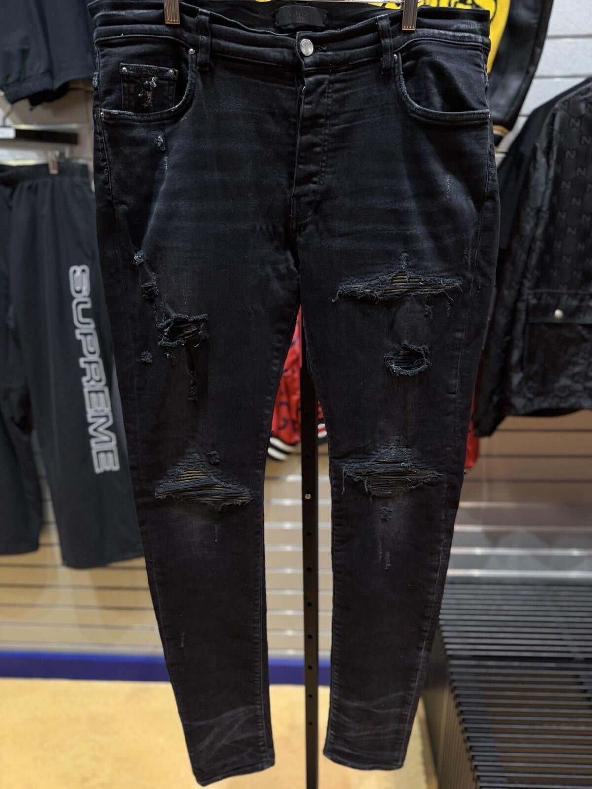 Amiri Size 36 - Amiri Black Camo Logo Jeans 100% Authentic Quick Size US 36 / EU 52 - 2 Thumbnail