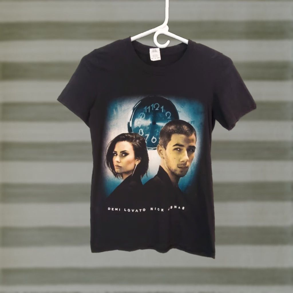 Gildan Demi Lovato & Nick Jonas Future Now 2016 Concert Tour T Shirt Black XS Used Nike? Size US S / EU 44-46 / 1 - 1 Thumbnail