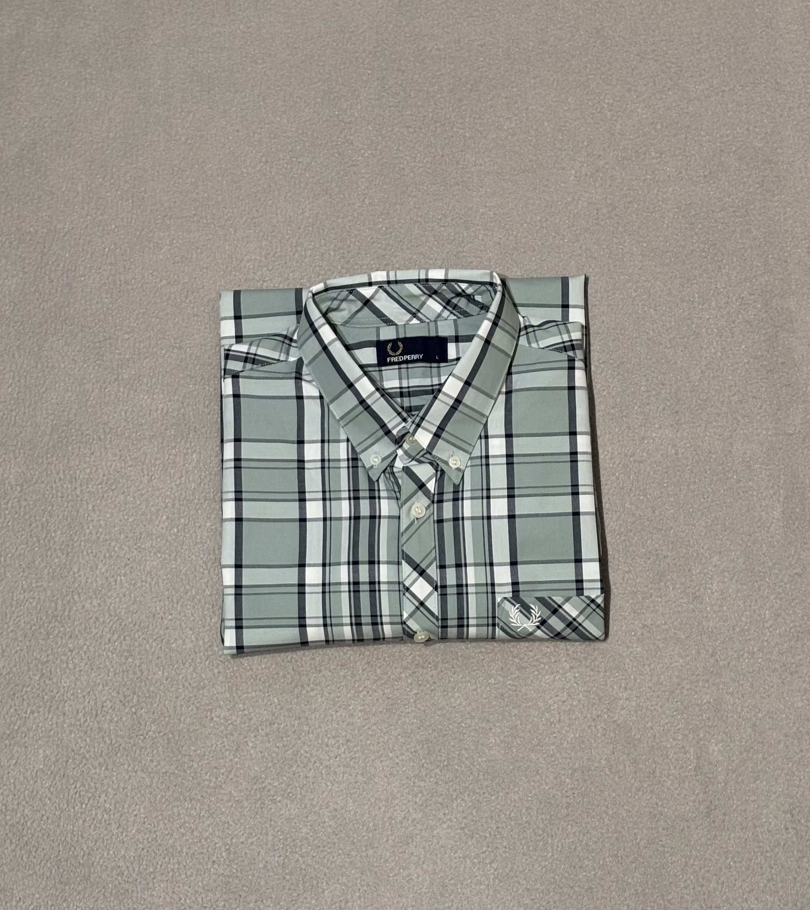 Fred Perry Fred Perry shirt size L Size US L / EU 52-54 / 3 - 13 Thumbnail