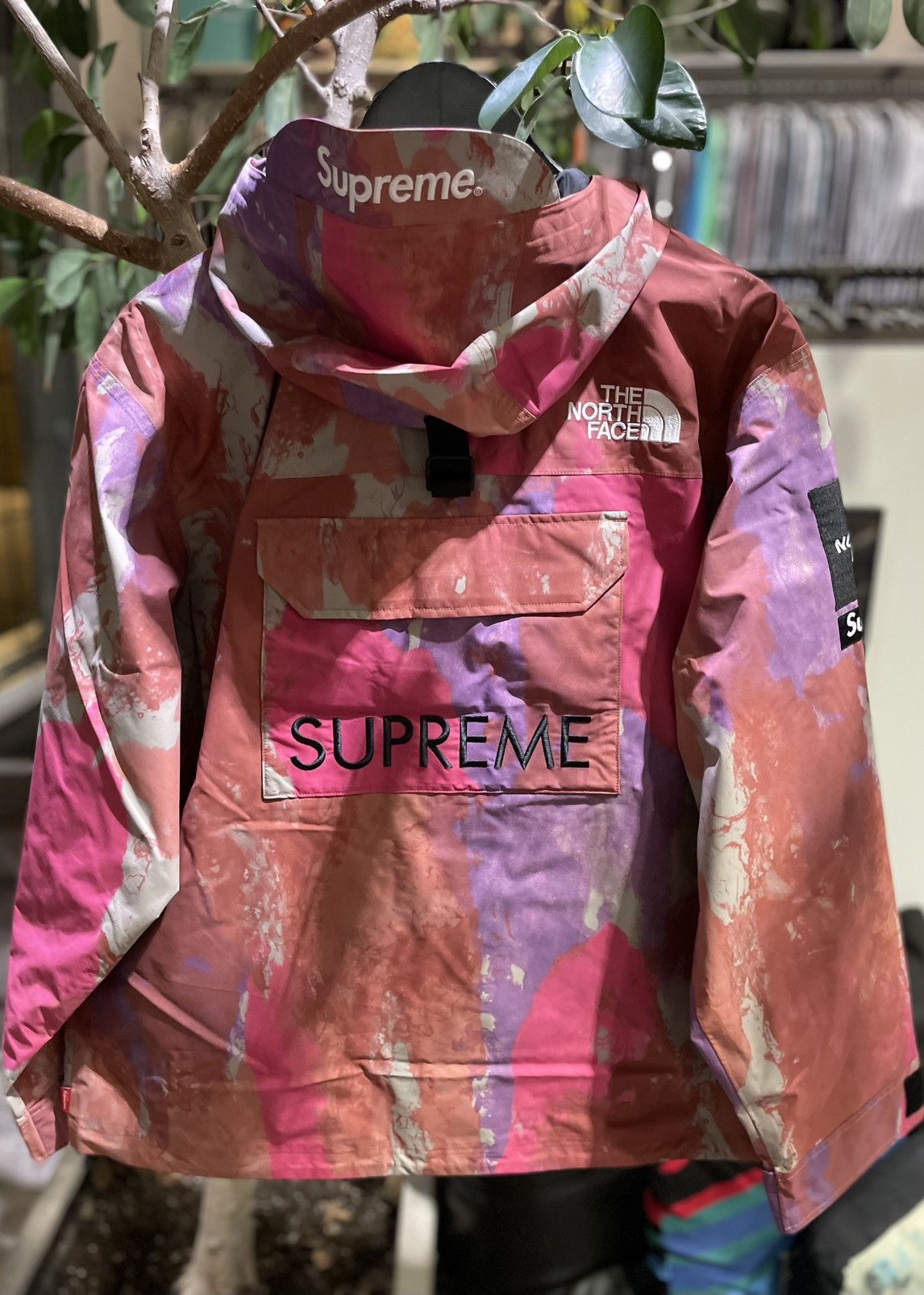 Supreme SUPREME × THE NORTH FACE Cargo Jacket Multicolor Print Size US M / EU 48-50 / 2 - 2 Thumbnail