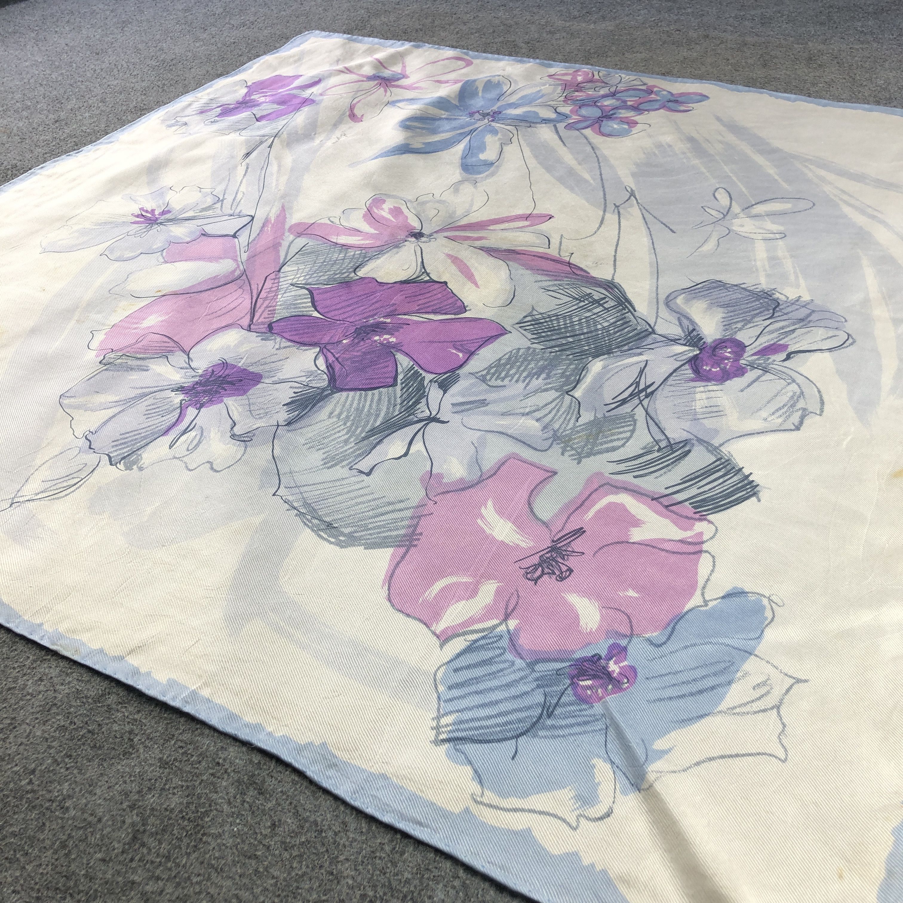 Japanese Brand Luxury Floral Hand Rolled Silk Scarf M1070 Size ONE SIZE - 3 Thumbnail