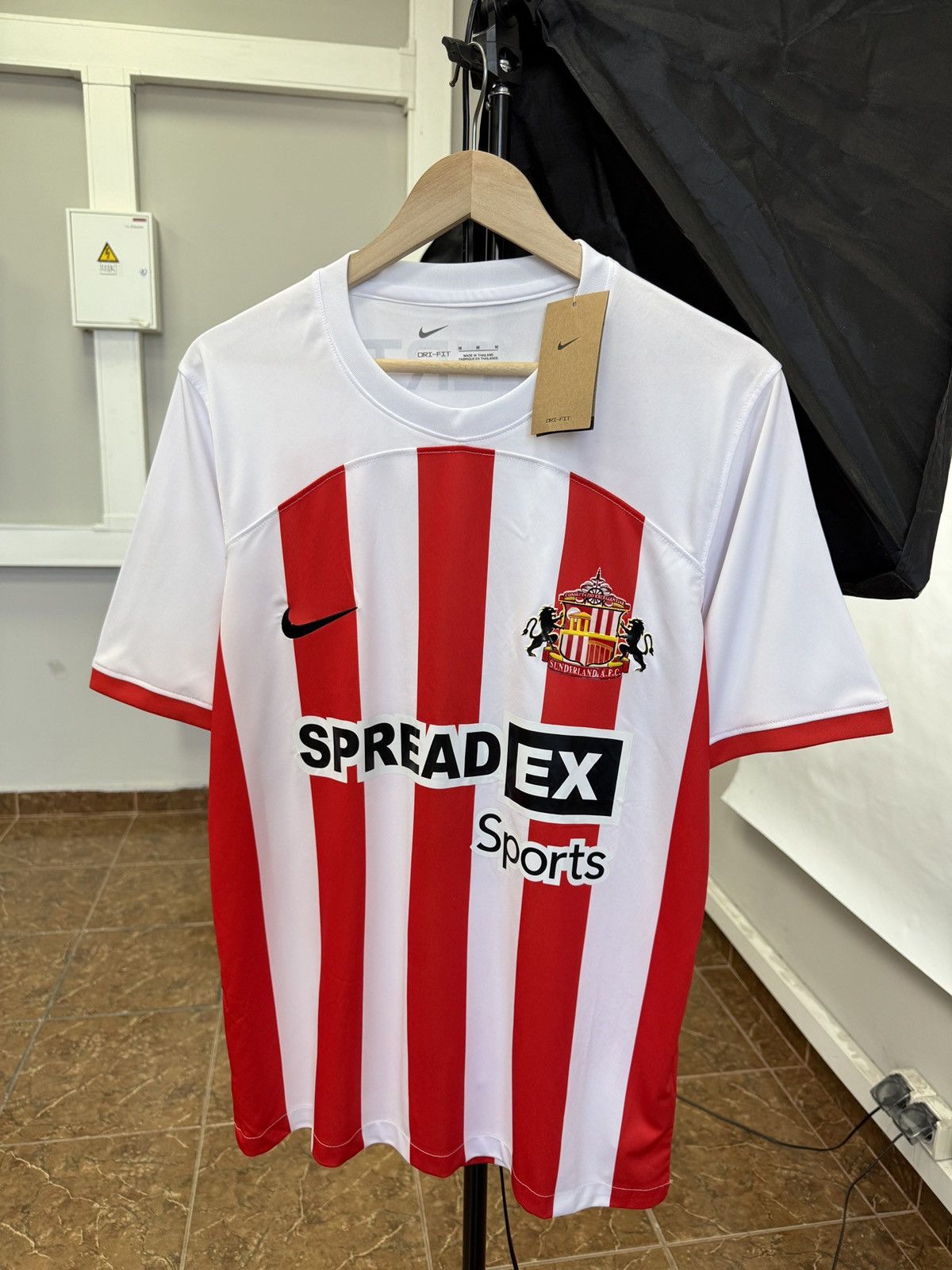 Nike 🏴󠁧󠁢󠁥󠁮󠁧󠁿 Y2K Nike Sunderland Soccer Jersey T-Shirt Blokecore Rare Size US M / EU 48-50 / 2 - 1 Thumbnail