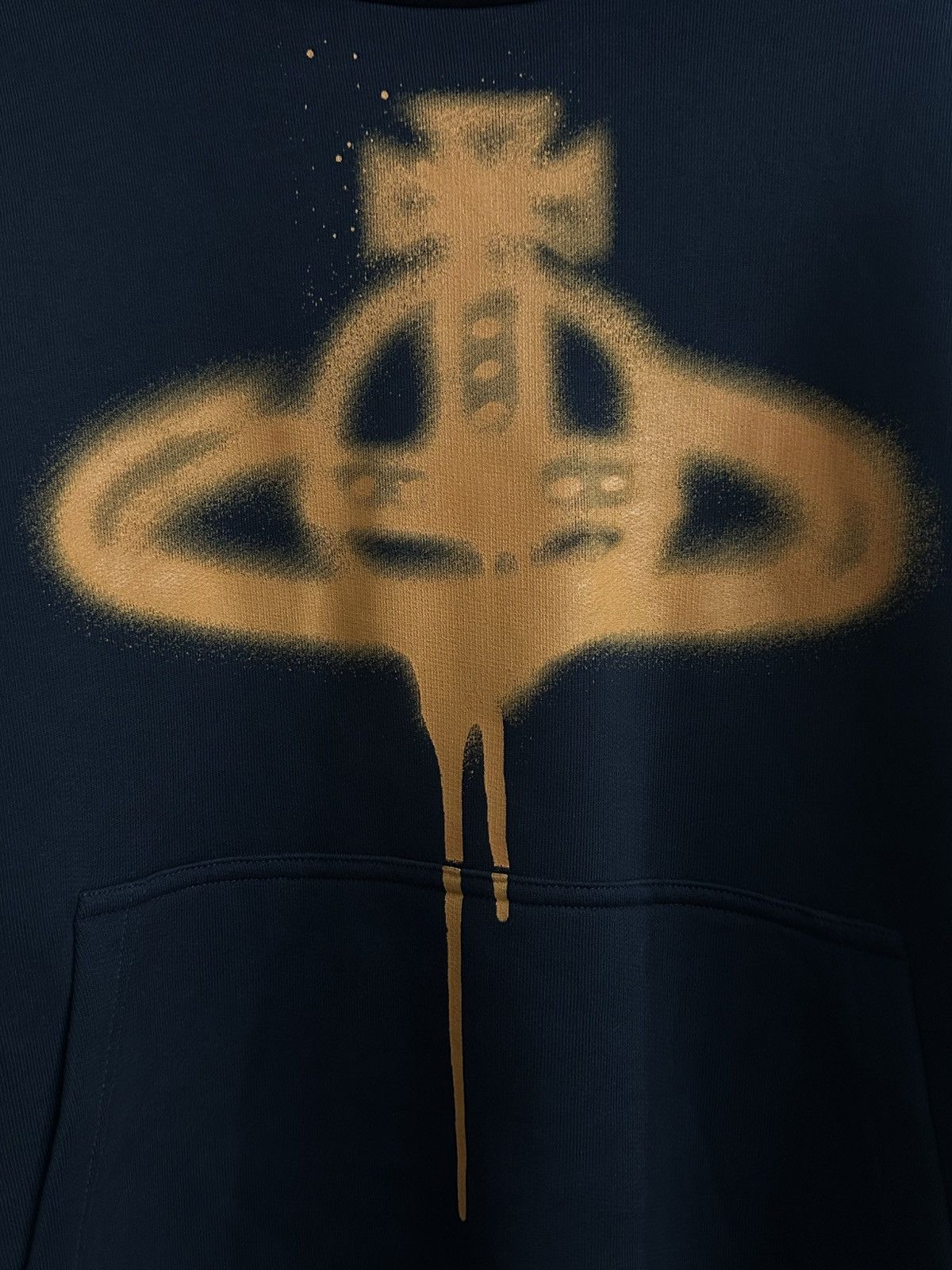 Vivienne Westwood Vivienne Westwood Hoodie Dark Navy Spray Orb Logo XXXL Size US XXL / EU 58 / 5 - 2 Thumbnail
