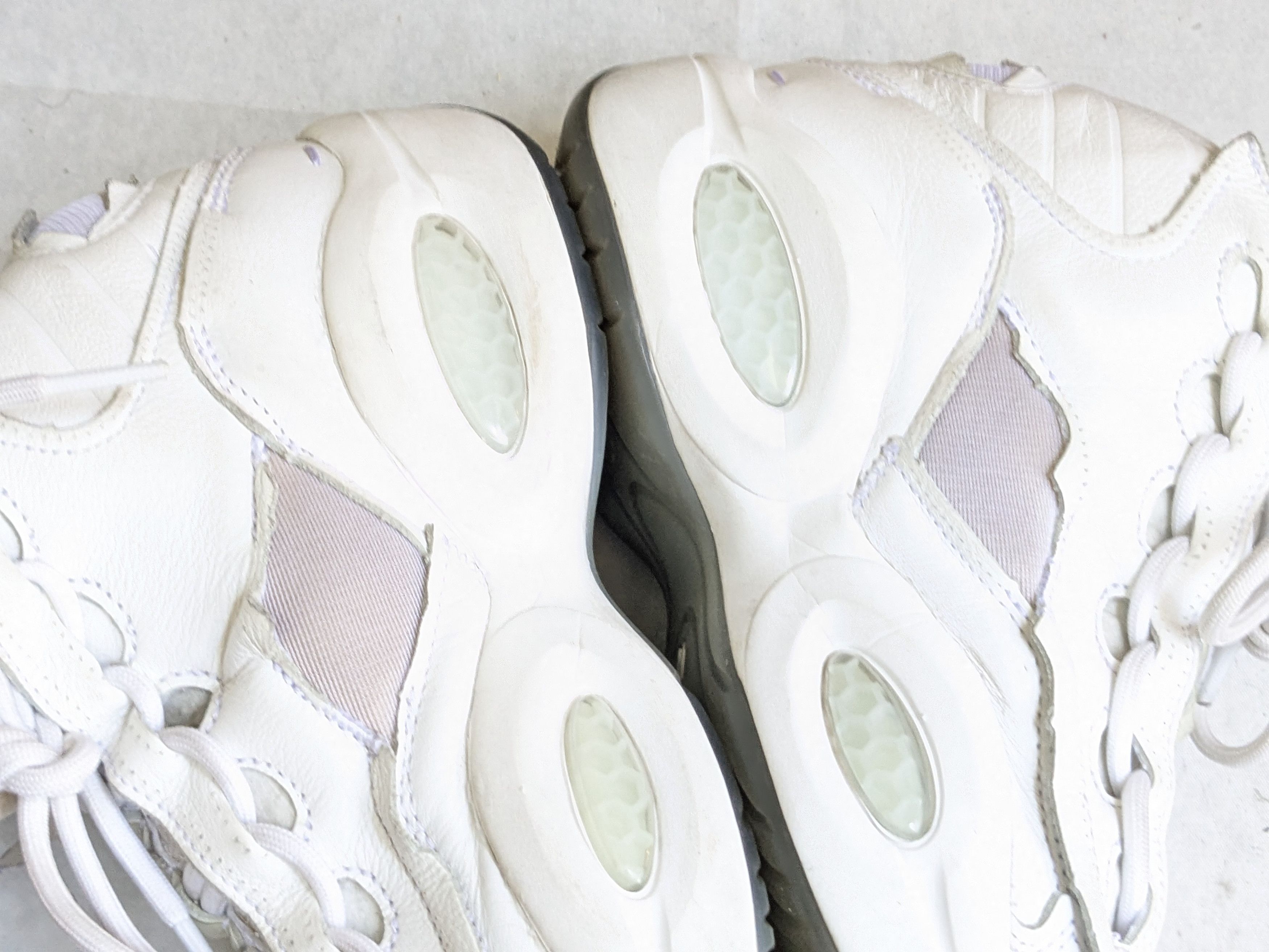 Maison Margiela × Reebok Maison Margiela Reebok Question White 9 High Tops Leather Size US 9 / EU 42 - 12 Thumbnail