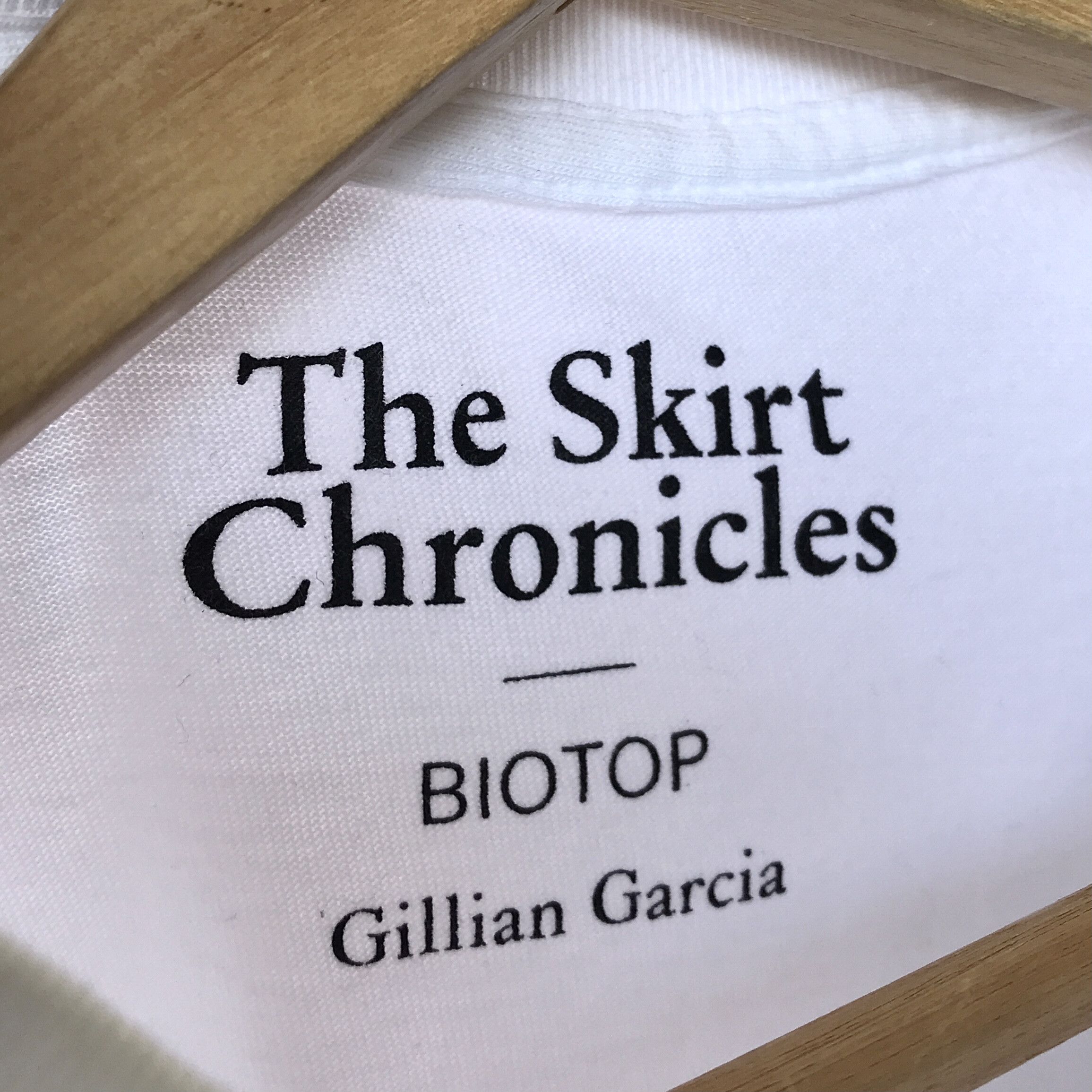 Japanese Brand The Skirts Chronicles France X Biotop Japan Photo Promo Tee Size US M / EU 48-50 / 2 - 5 Thumbnail