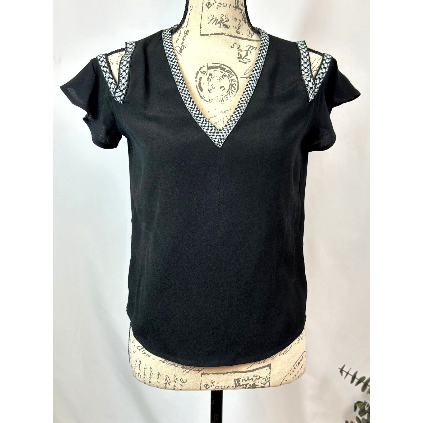 Maje Maje Lisea Cold-Shoulder Crepe Top 100% Viscose Black S Size S / US 4 / IT 40 - 5 Thumbnail