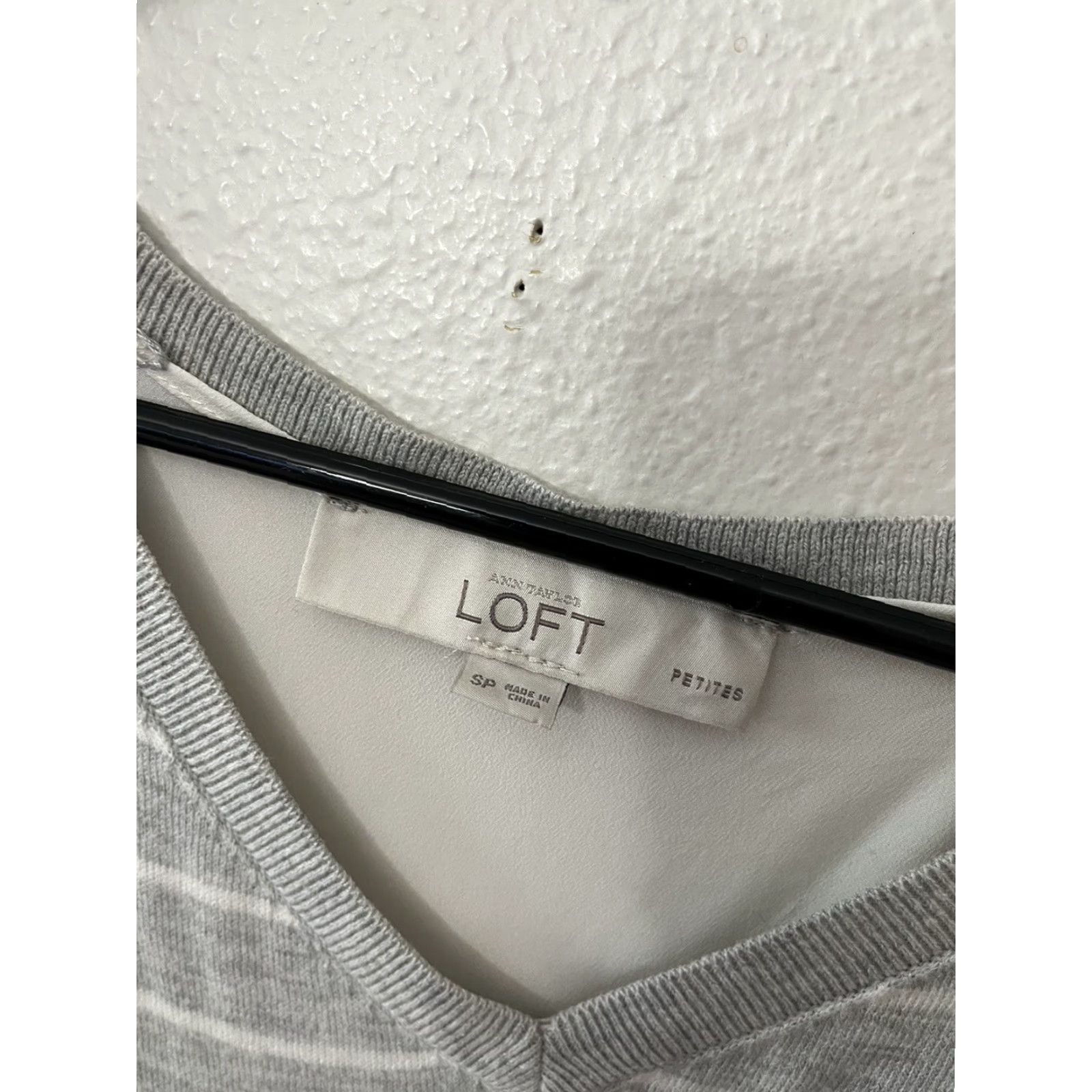 Loft VINTAGE LOFT Blouse Shirt Womens Petite PS Short Striped Bell Sleeve White Gray Round Neck Pullover Casual Boho 90s Mens Womens? Size S / US 4 / IT 40 - 2 Thumbnail